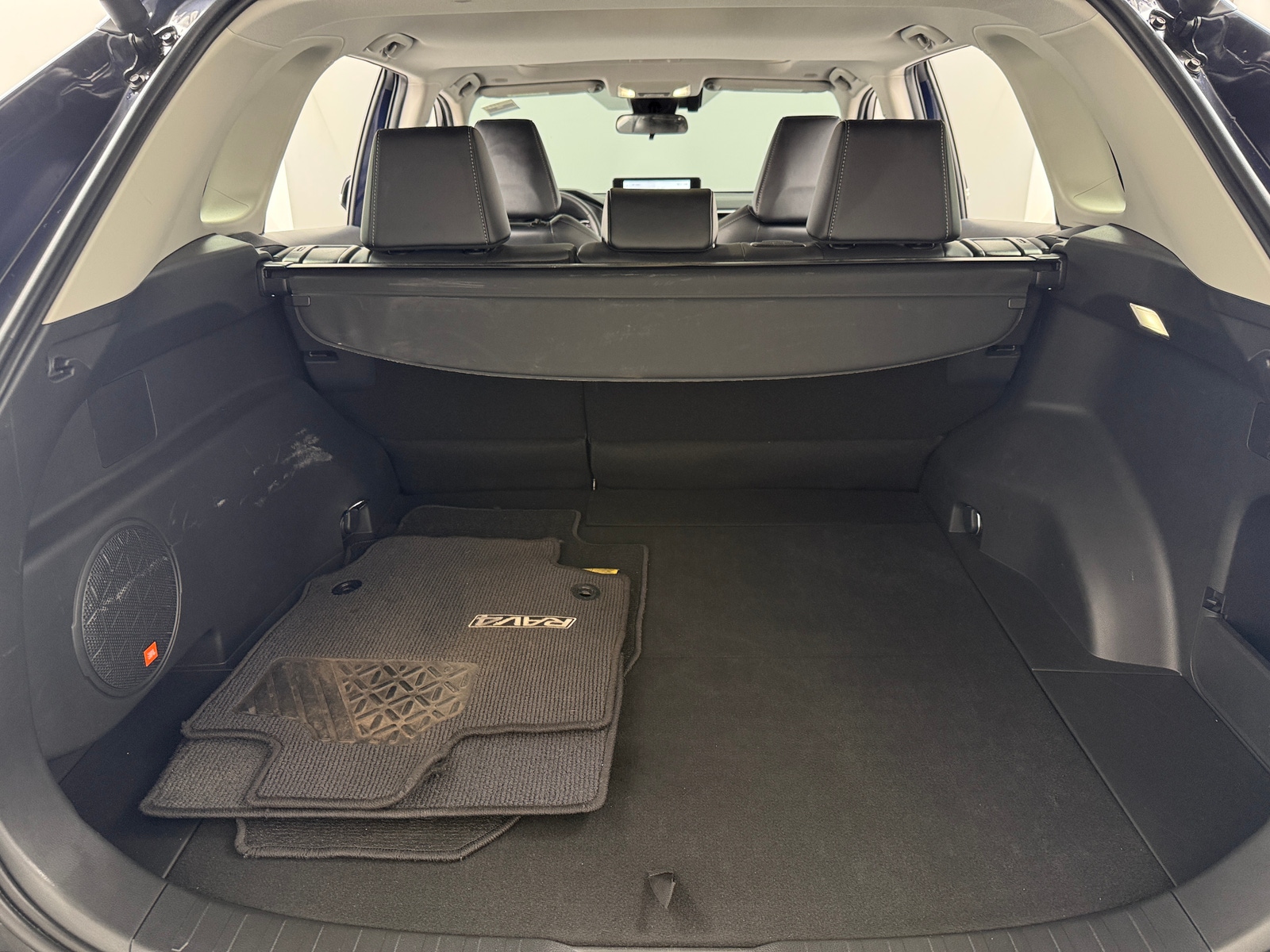 Thumbnail: 2025 Toyota RAV4 - 6