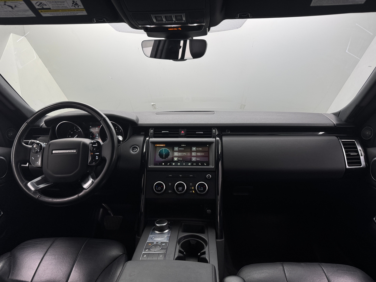 Thumbnail: 2020 Land Rover Discovery - 2