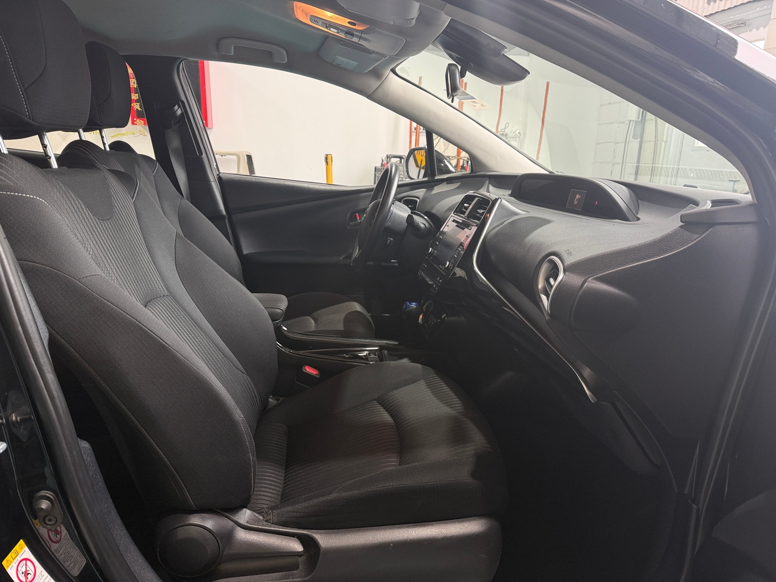 Thumbnail: 2020 Toyota Prius Prime - 2