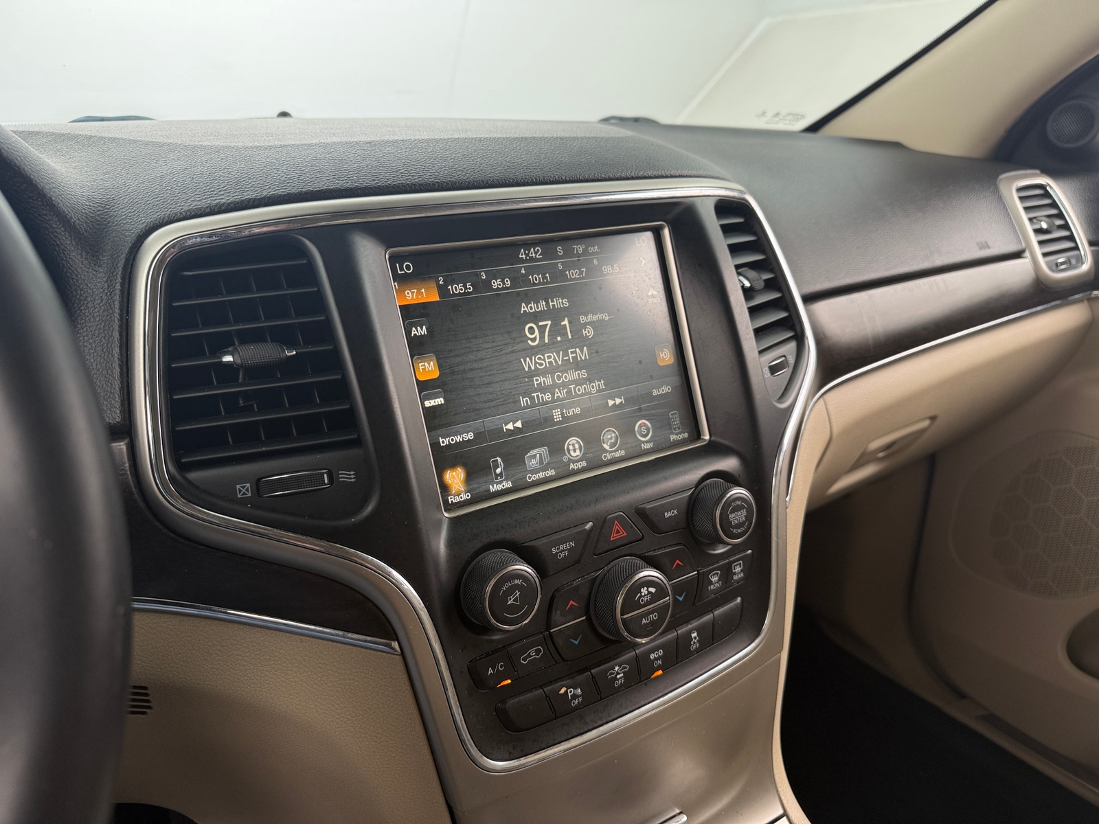 Thumbnail: 2014 Jeep Grand Cherokee - 3