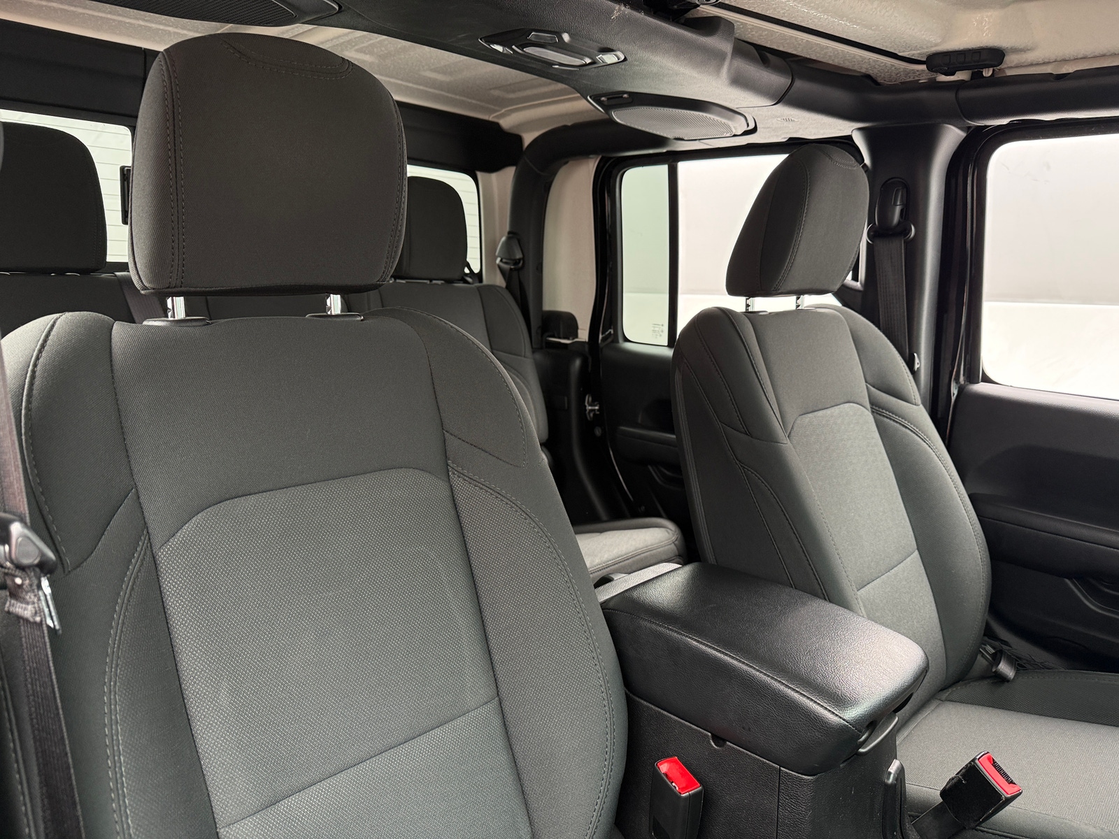 Thumbnail: 2020 Jeep Gladiator - 2