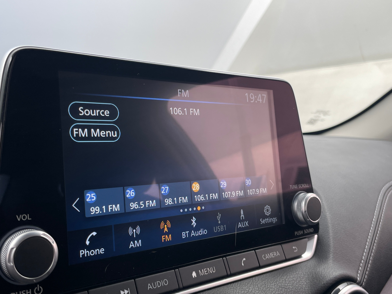 Thumbnail: 2025 Nissan Sentra - 4