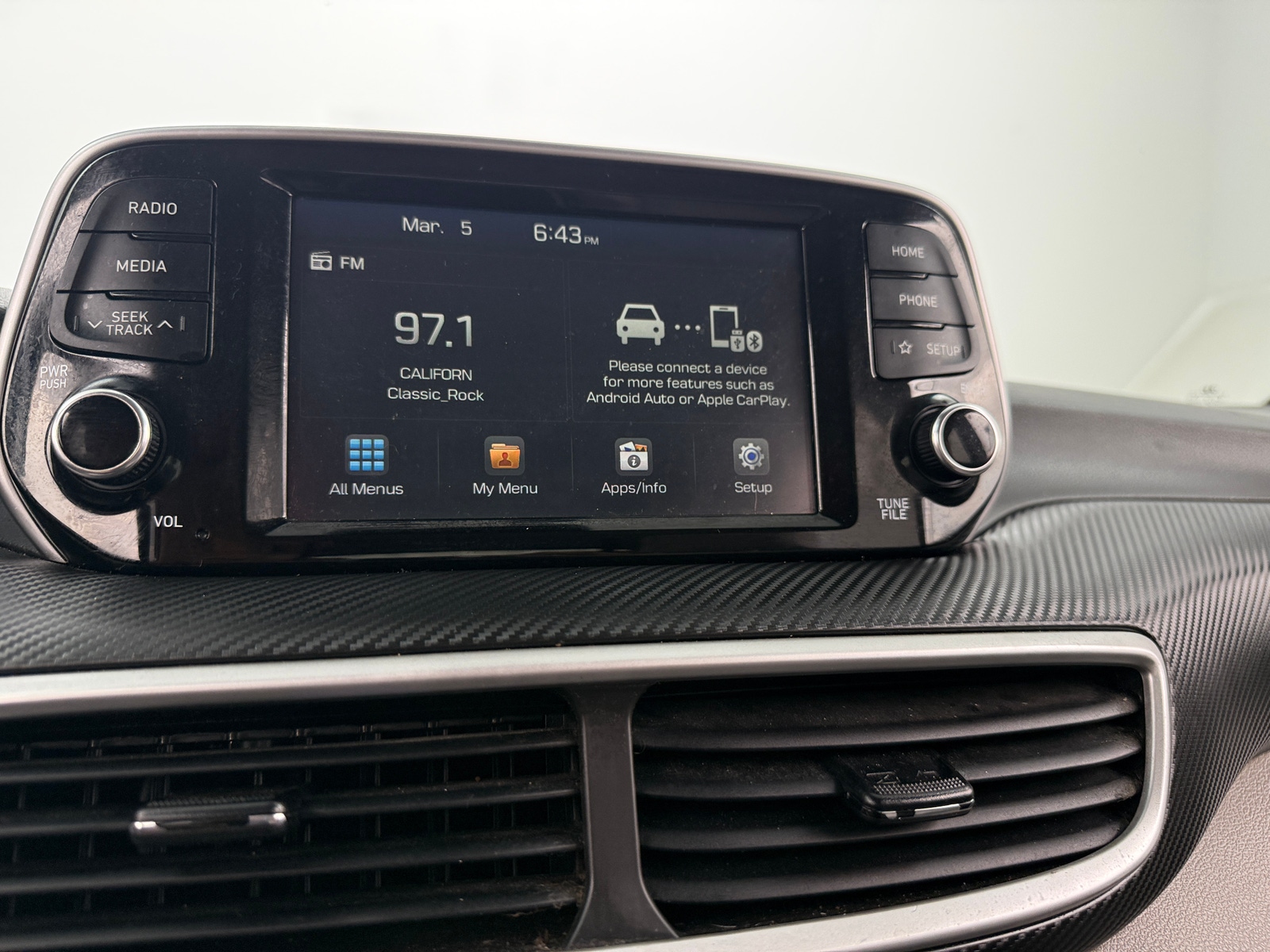 Thumbnail: 2020 Hyundai Tucson - 4