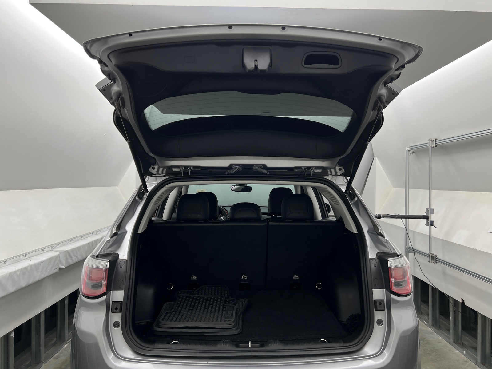 Thumbnail: 2019 Jeep Compass - 6