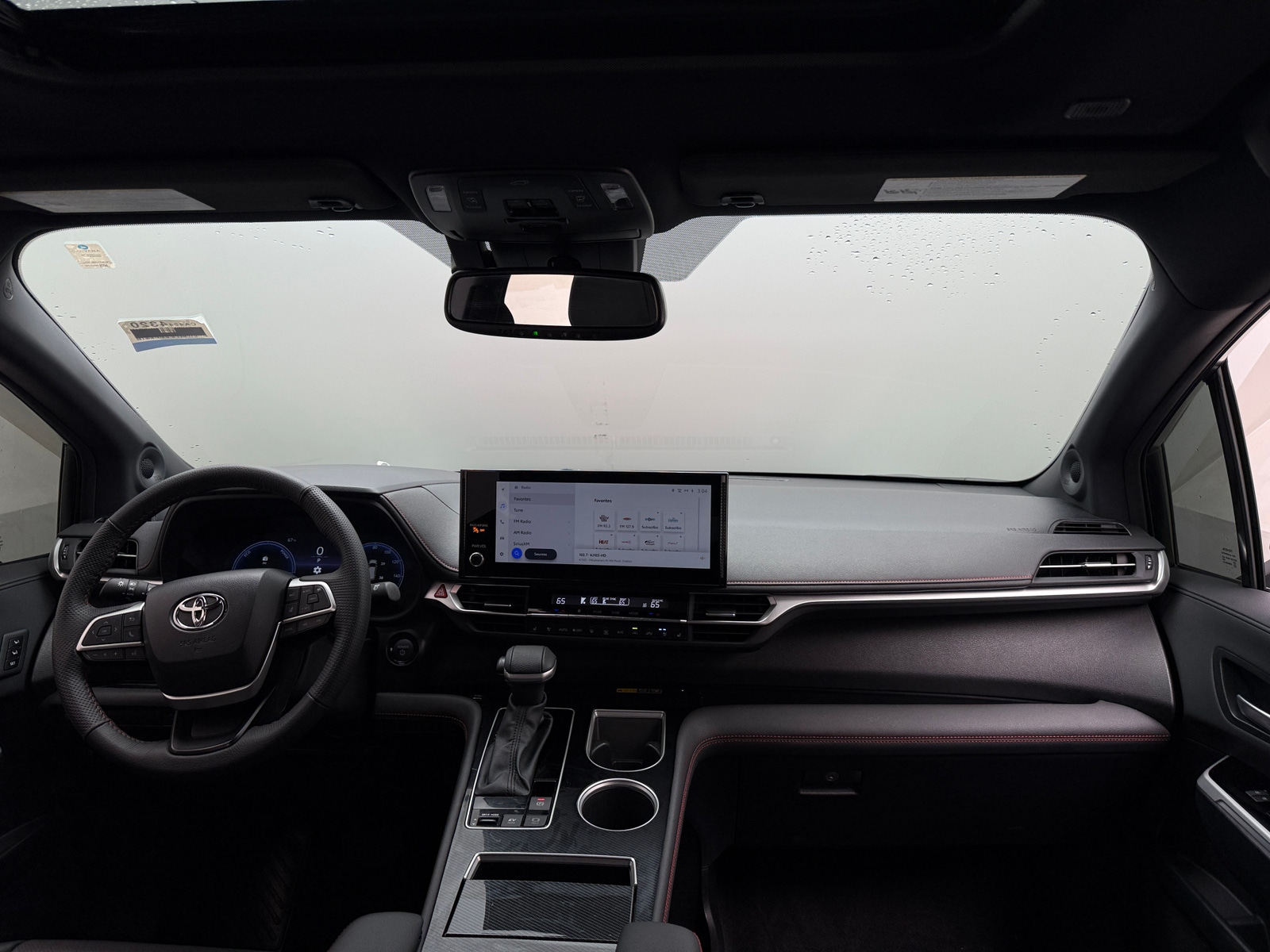 Thumbnail: 2025 Toyota Sienna - 2