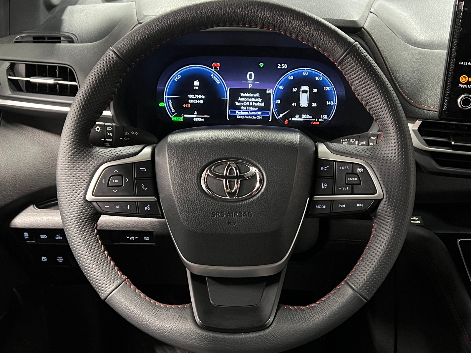 Thumbnail: 2025 Toyota Sienna - 4