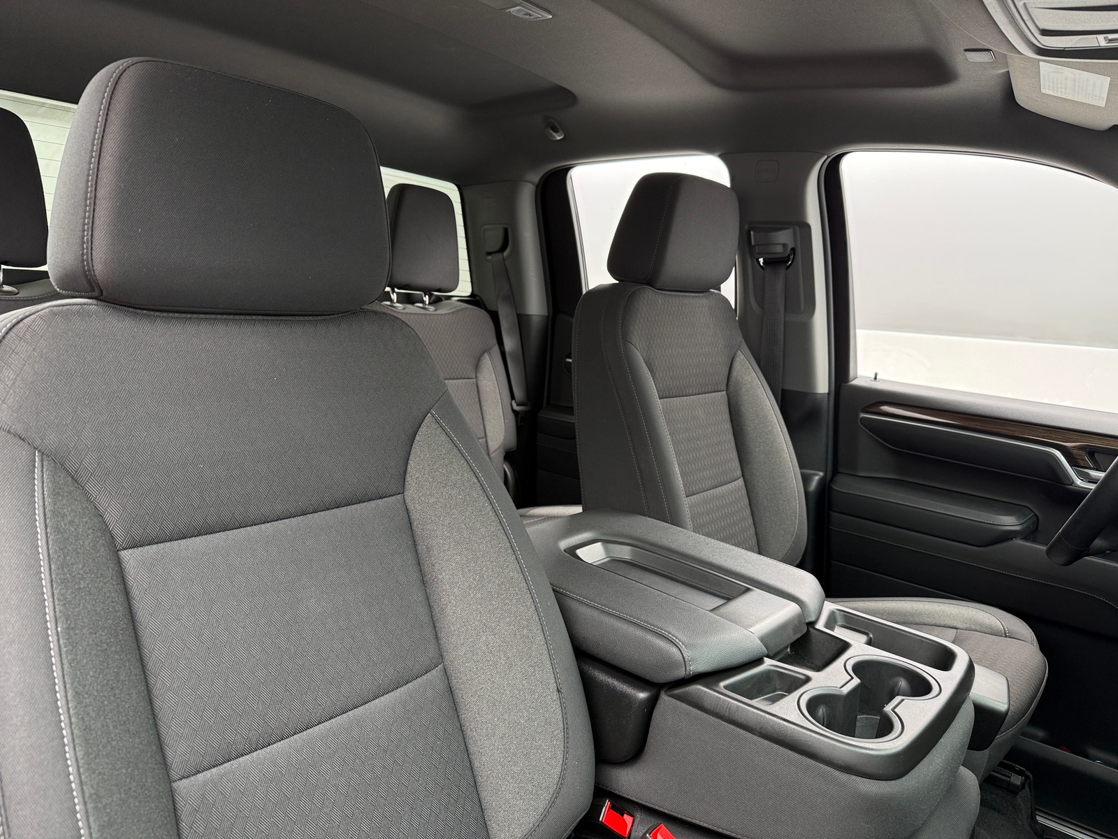 Thumbnail: 2024 Chevrolet Silverado 1500 - 2