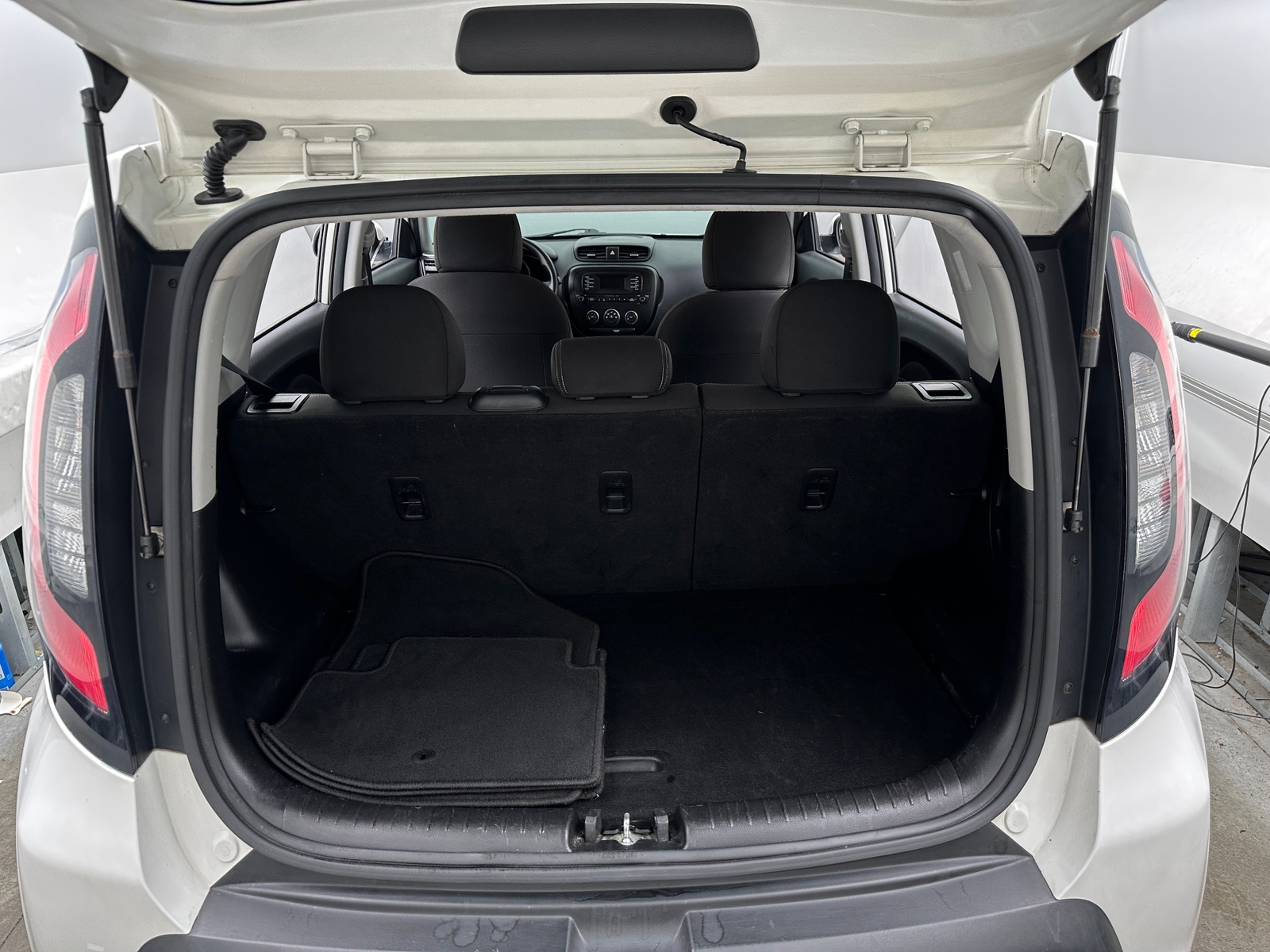 Thumbnail: 2015 Kia Soul - 7