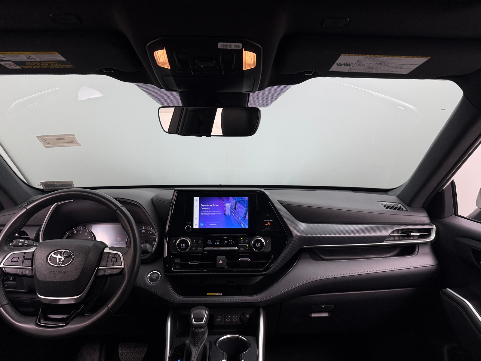 Thumbnail: 2023 Toyota Highlander - 2