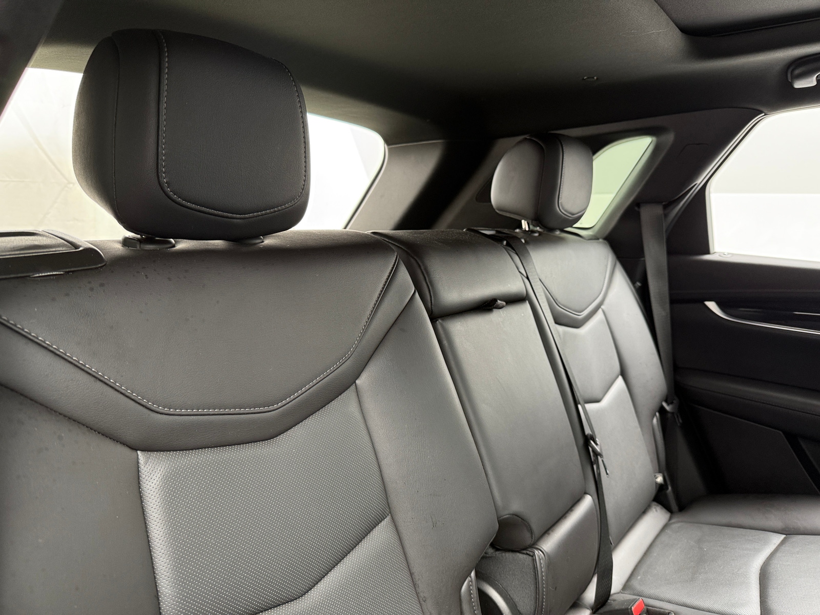 Thumbnail: 2023 Cadillac XT5 - 5