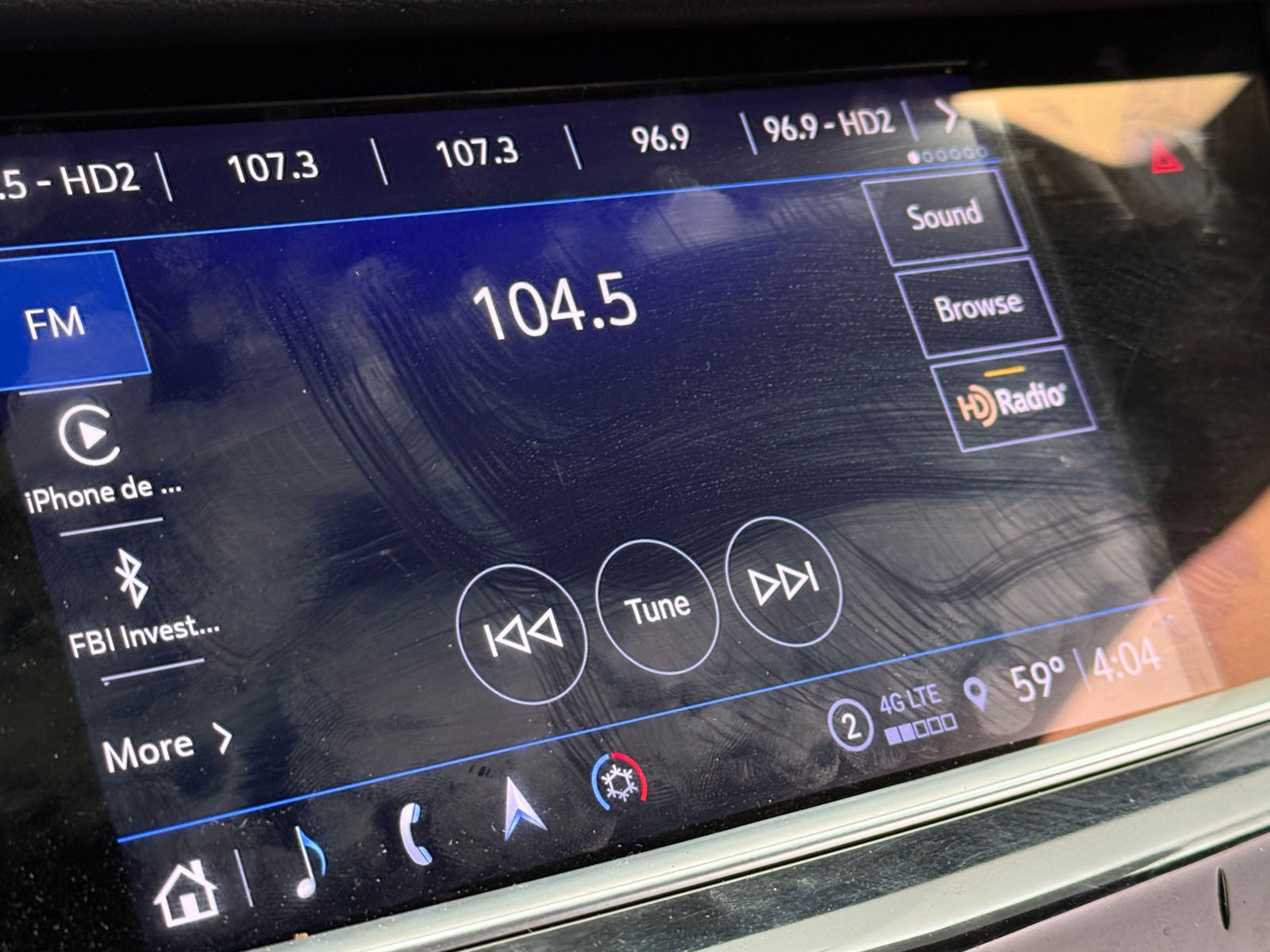 Thumbnail: 2023 Cadillac XT5 - 3