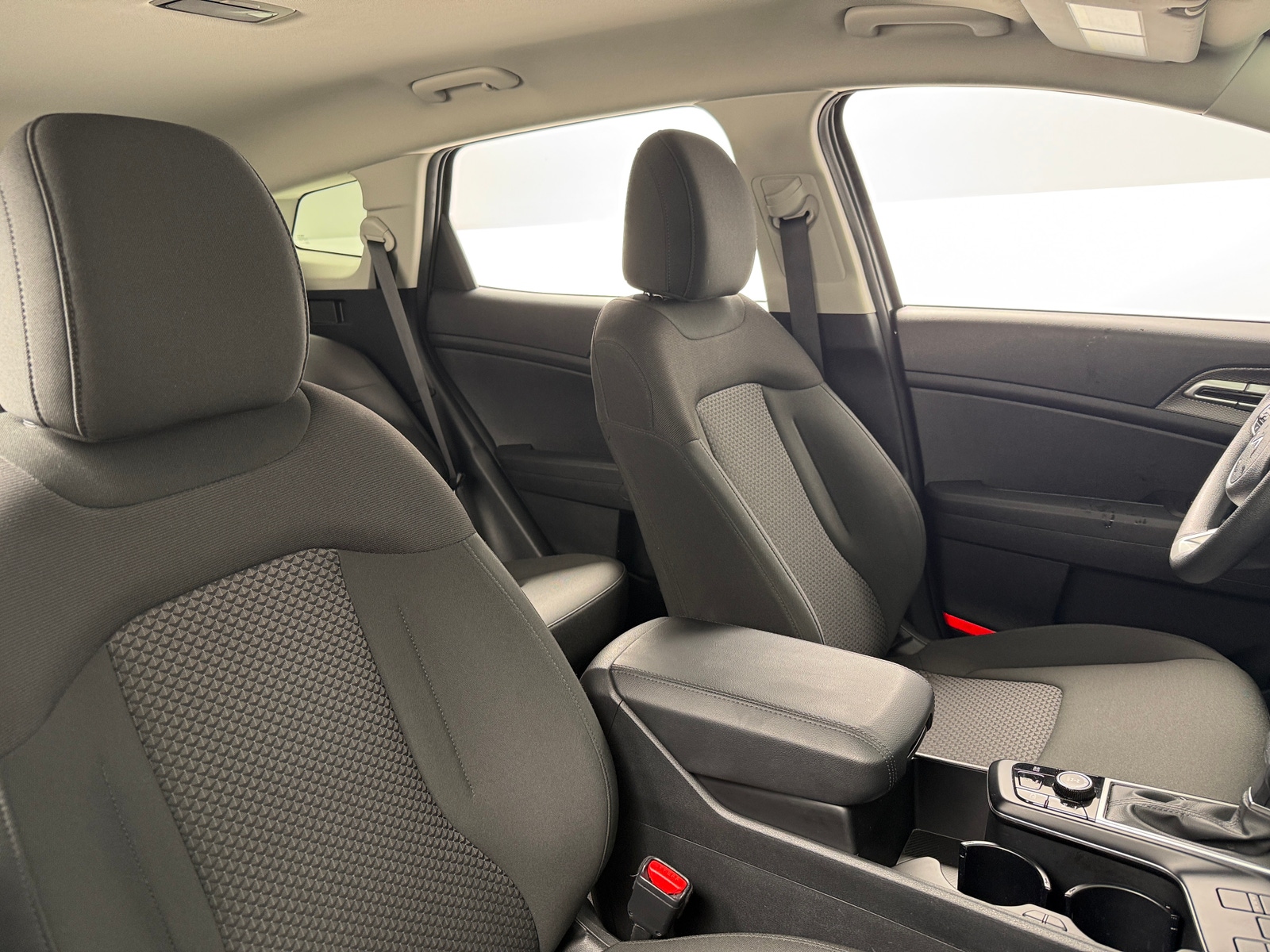 Thumbnail: 2025 Kia Sportage - 2