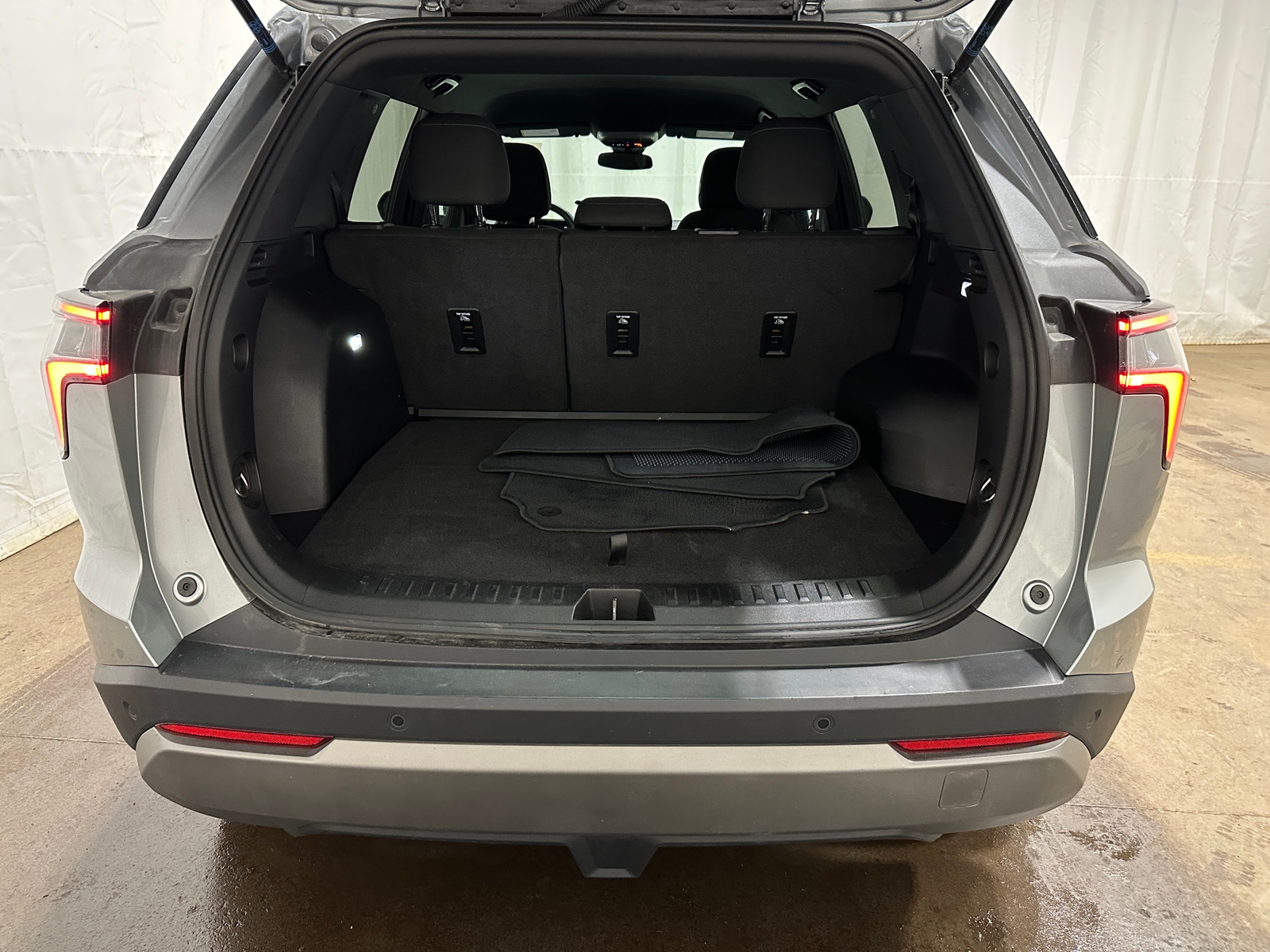 Thumbnail: 2025 Chevrolet Equinox - 7