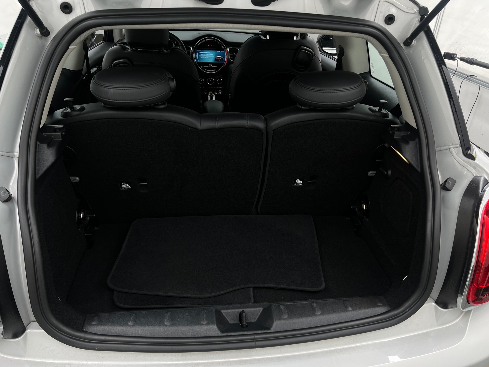 Thumbnail: 2023 MINI Cooper Hardtop - 6