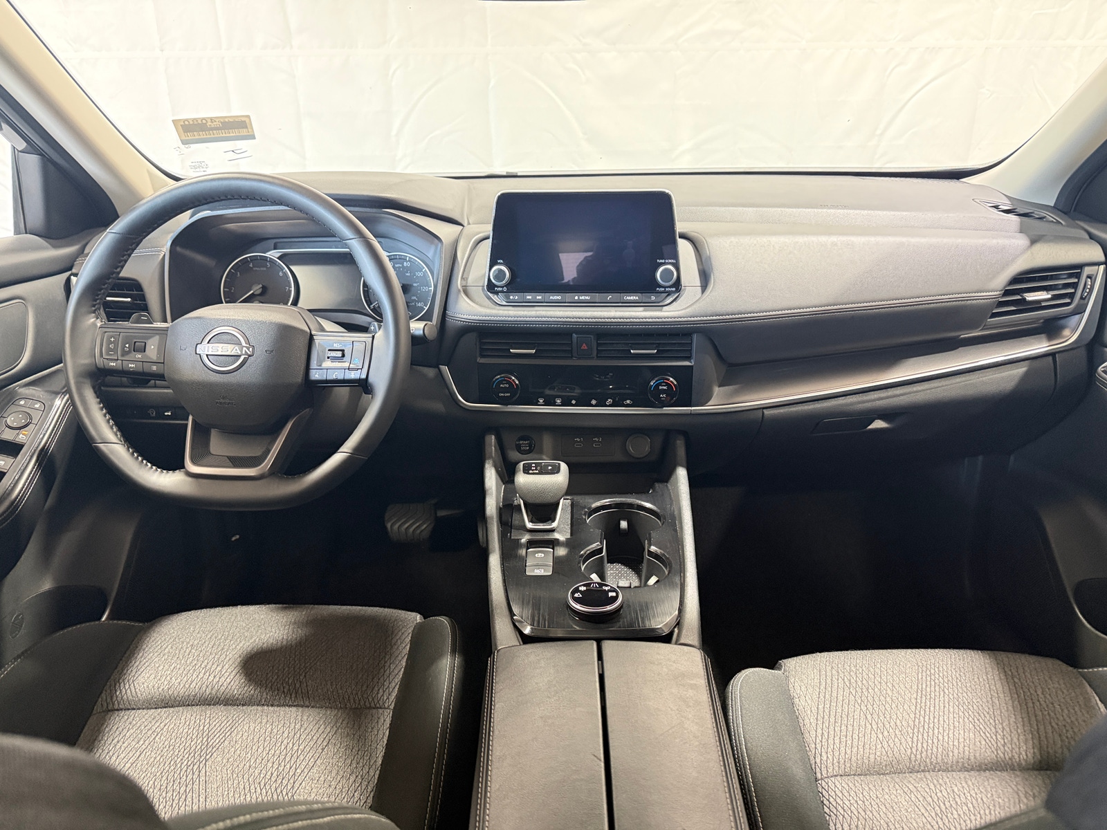 Thumbnail: 2025 Nissan Rogue - 3