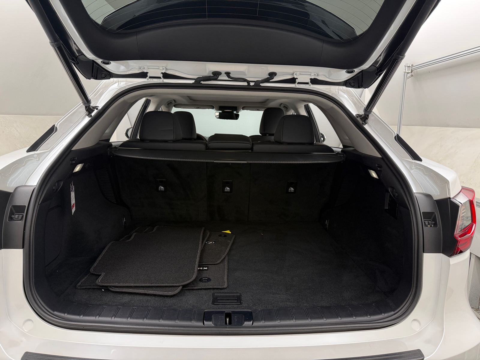 Thumbnail: 2022 Lexus RX - 6