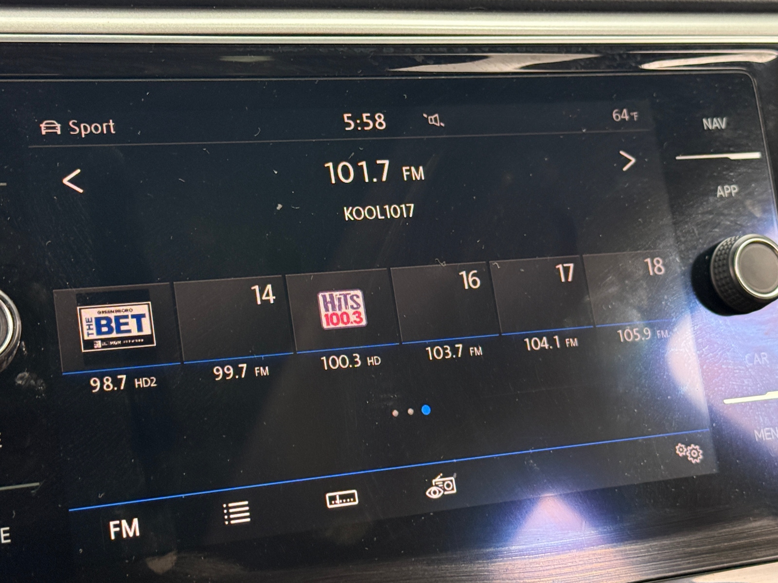 Thumbnail: 2019 Volkswagen Atlas - 3