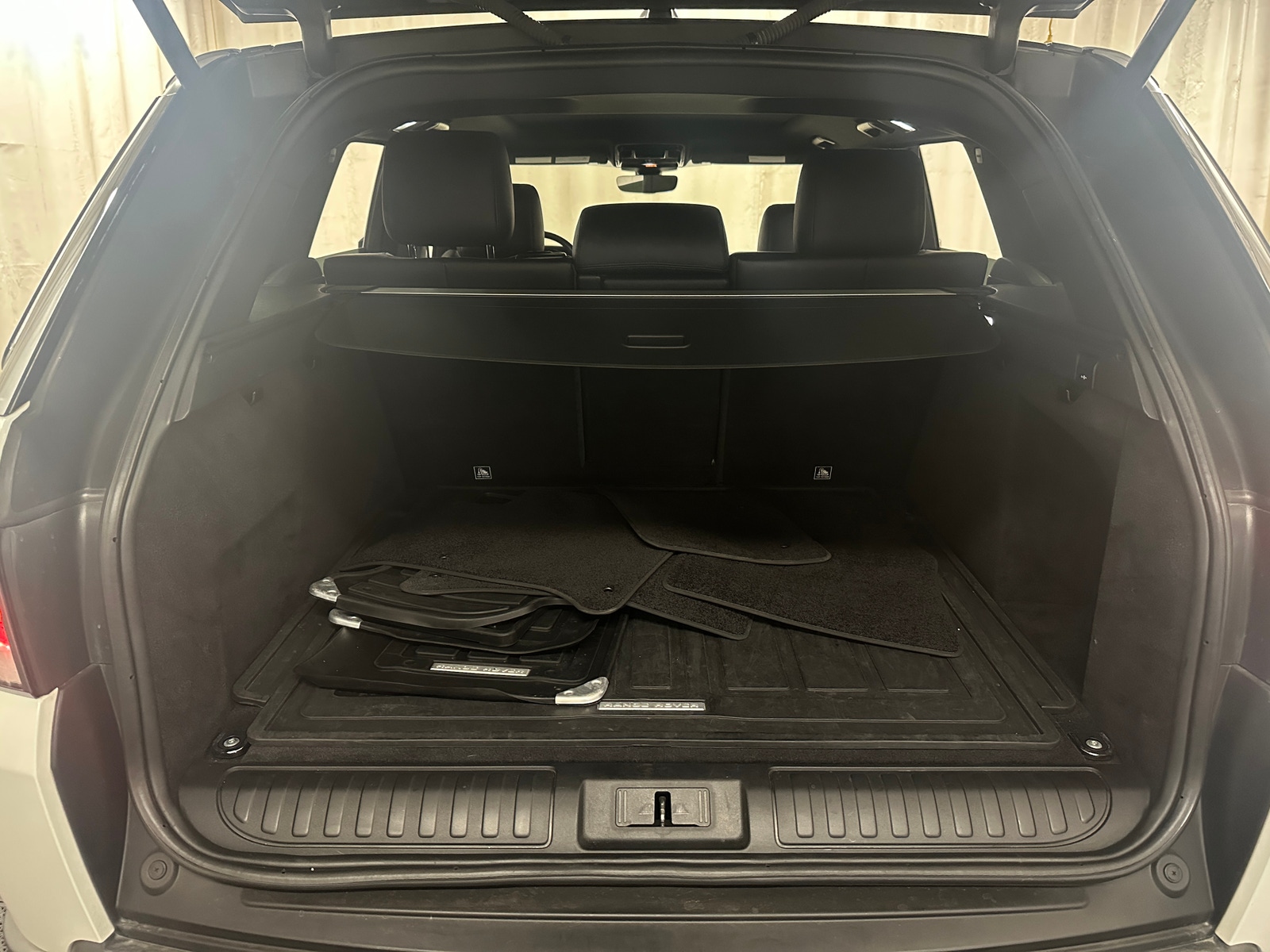 Thumbnail: 2017 Land Rover Range Rover Sport - 6