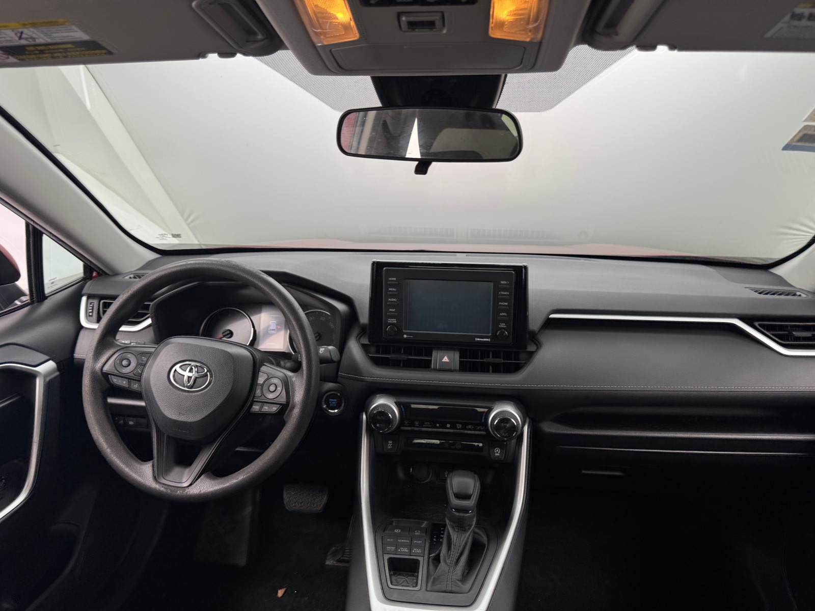 Thumbnail: 2021 Toyota RAV4 - 3