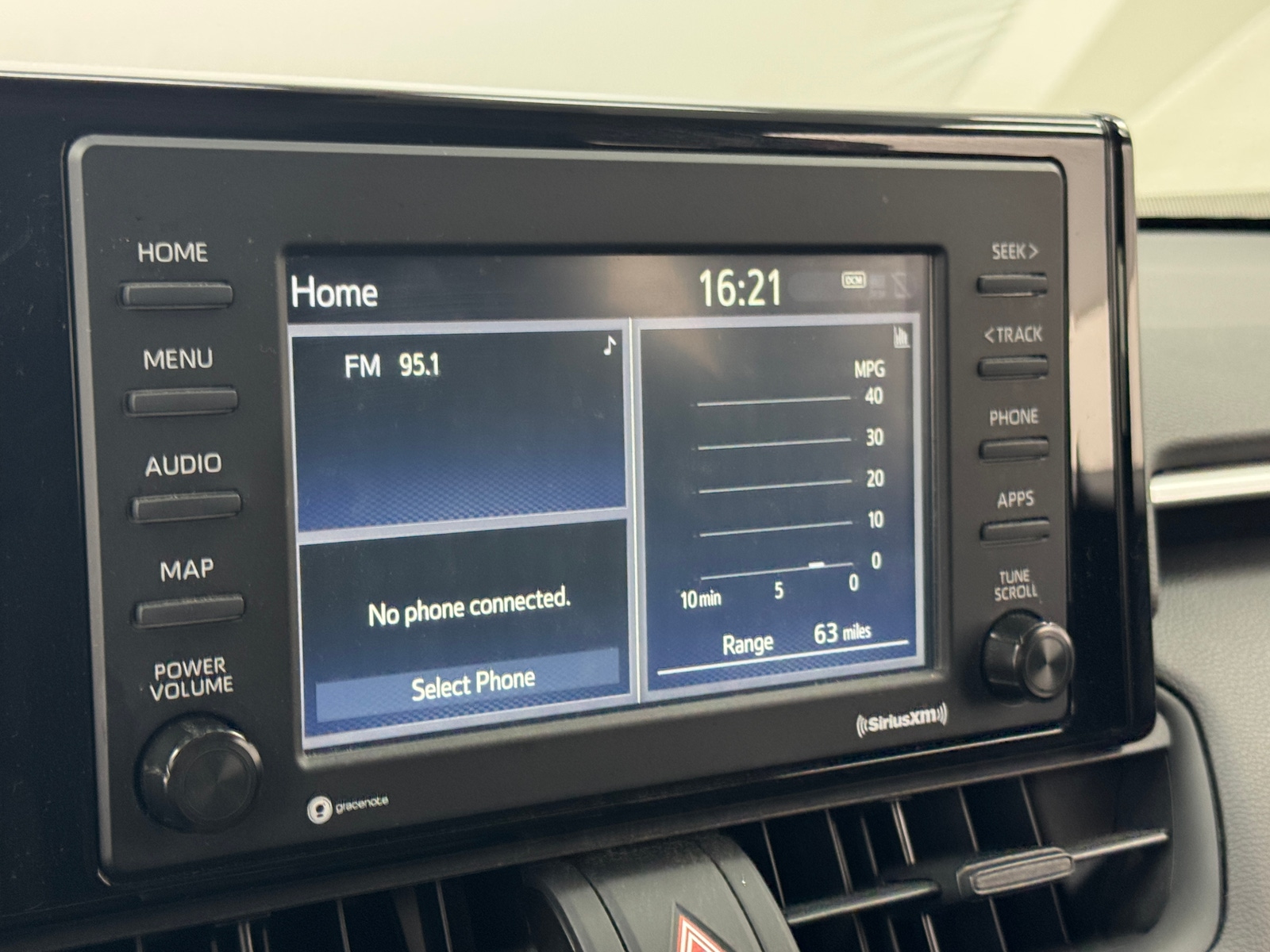 Thumbnail: 2021 Toyota RAV4 - 4