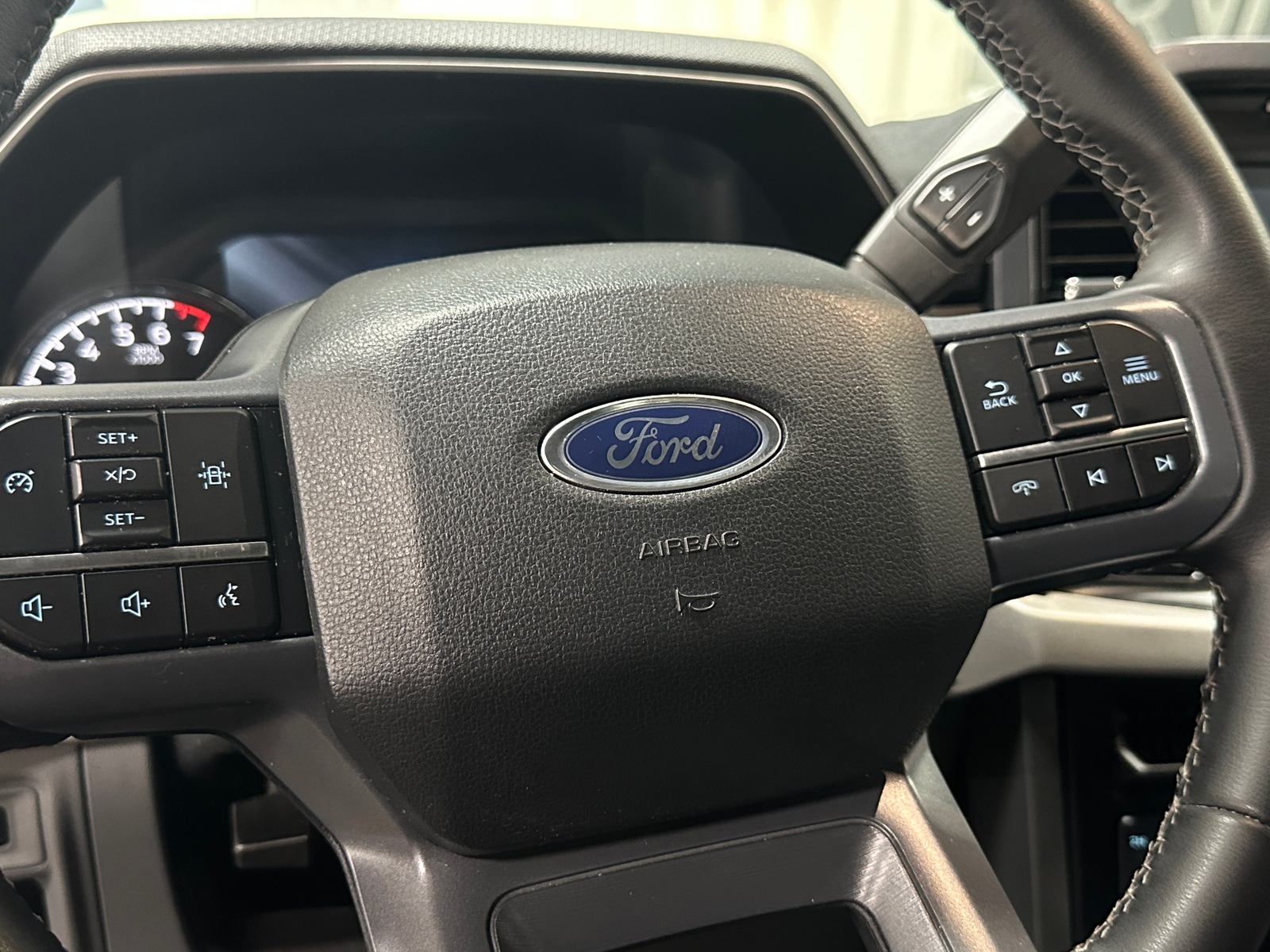 Thumbnail: 2023 Ford Econoline - 5