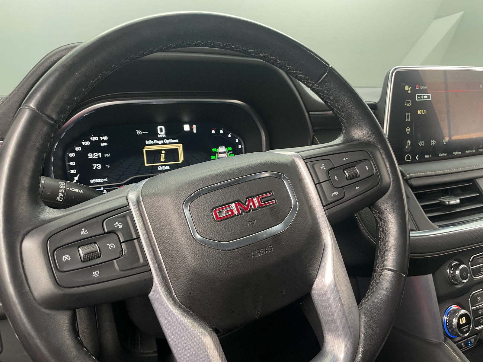 Thumbnail: 2022 GMC Yukon - 4