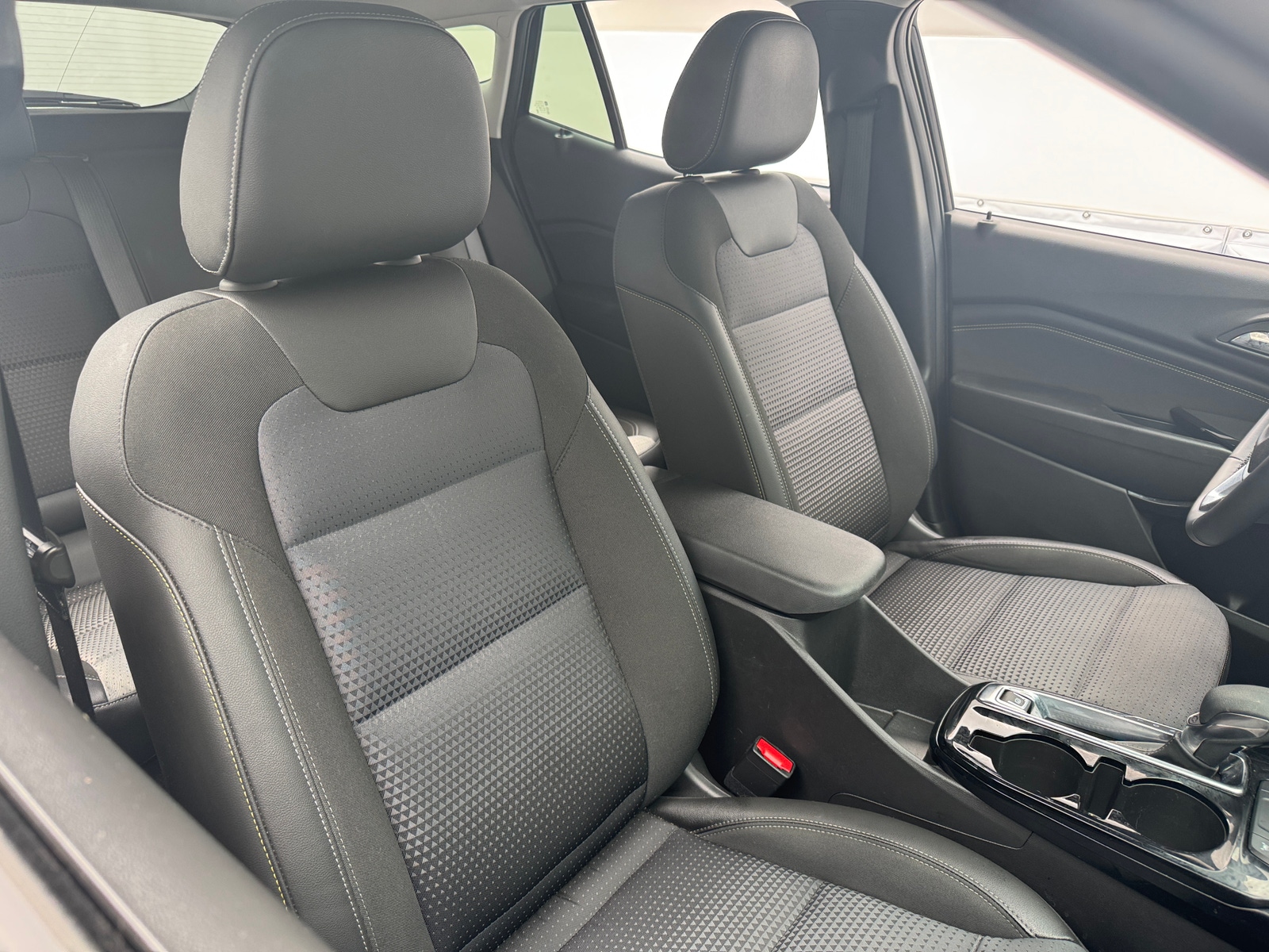 Thumbnail: 2024 Chevrolet Trax - 2