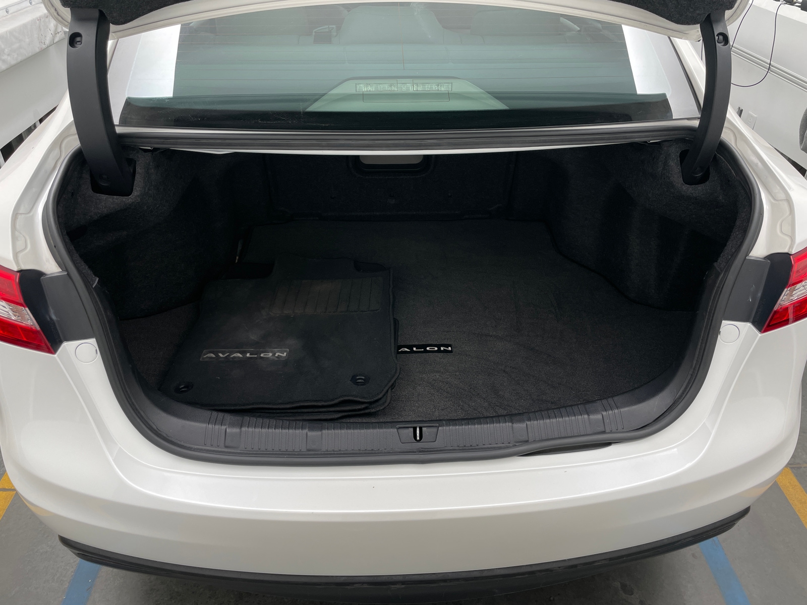 Thumbnail: 2014 Toyota Avalon - 7