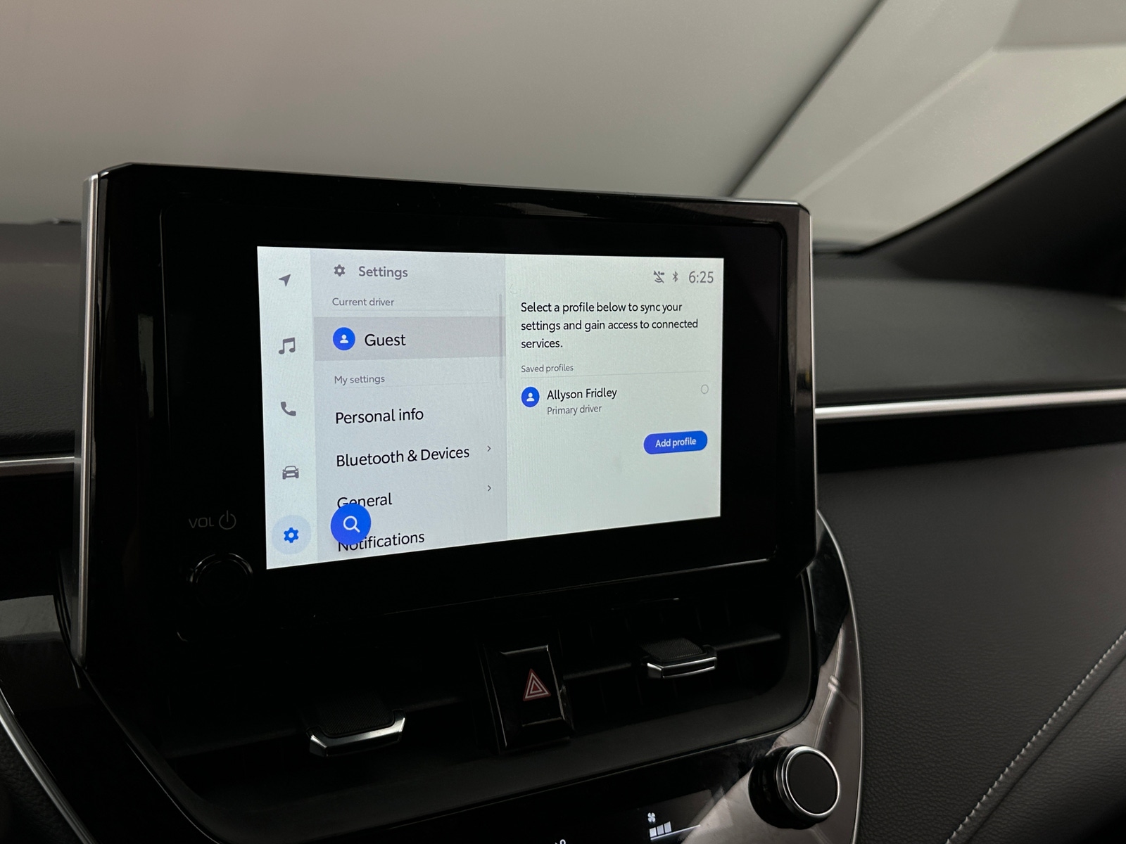 Thumbnail: 2025 Toyota Corolla - 4