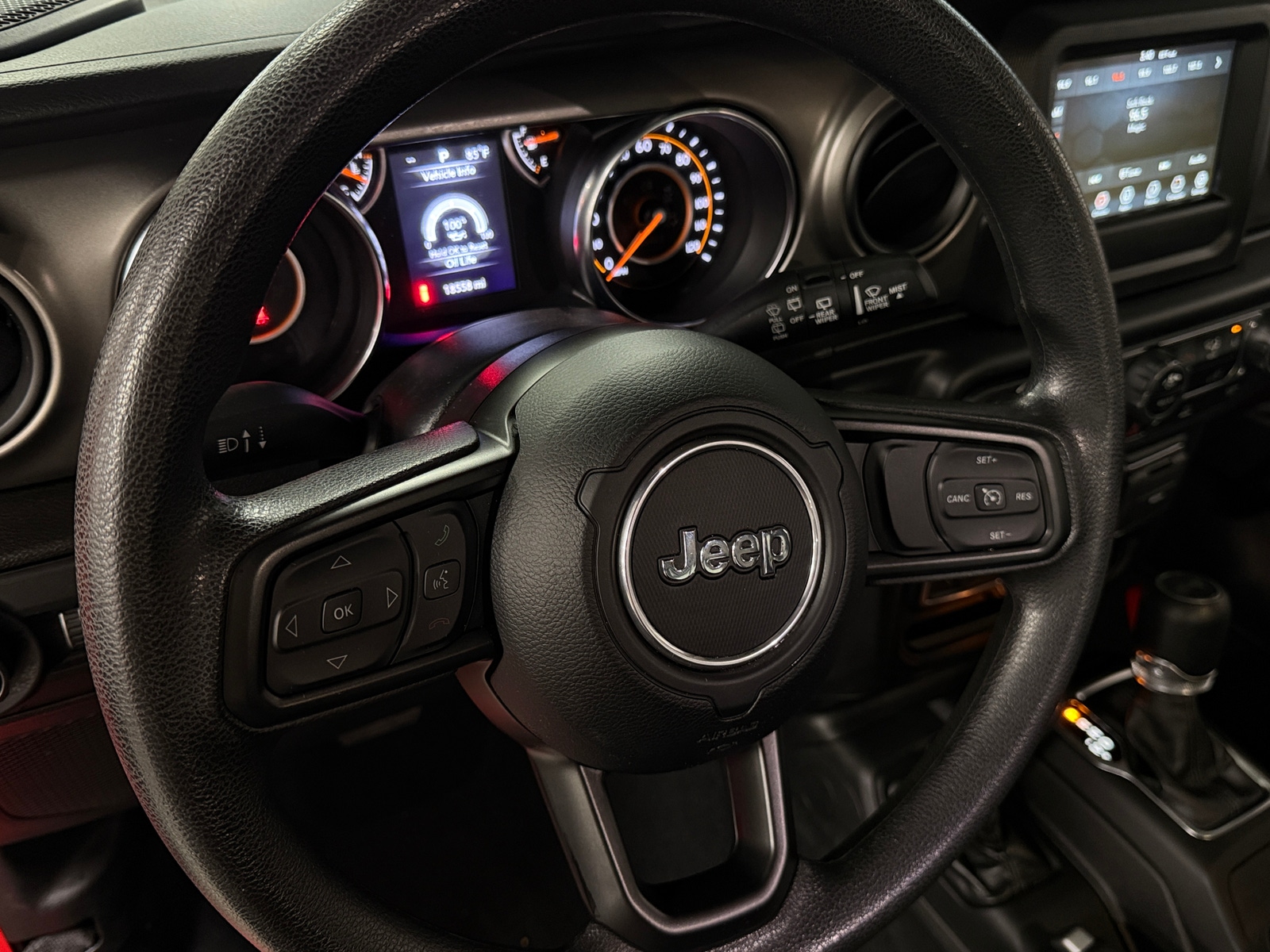 Thumbnail: 2022 Jeep Wrangler - 5