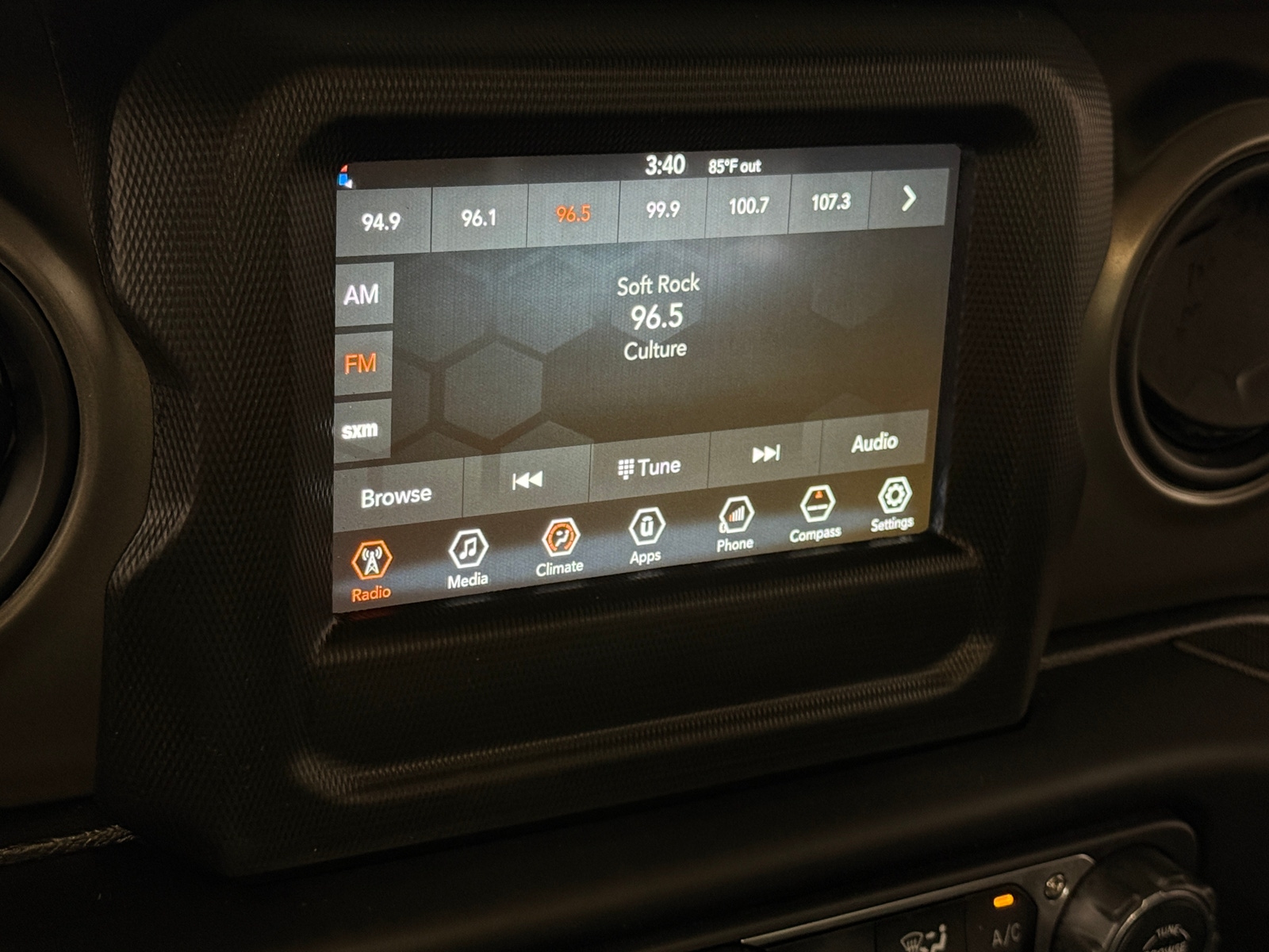 Thumbnail: 2022 Jeep Wrangler - 4