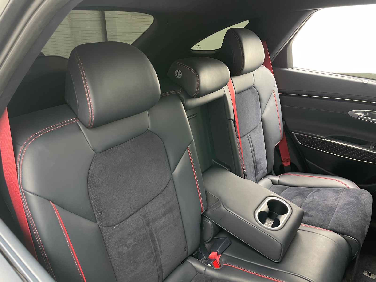 Thumbnail: 2022 Genesis GV70 - 5