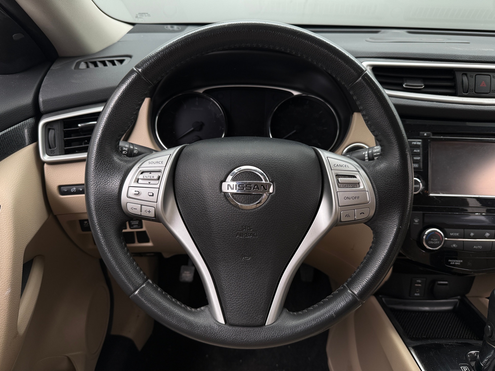 Thumbnail: 2016 Nissan Rogue - 4