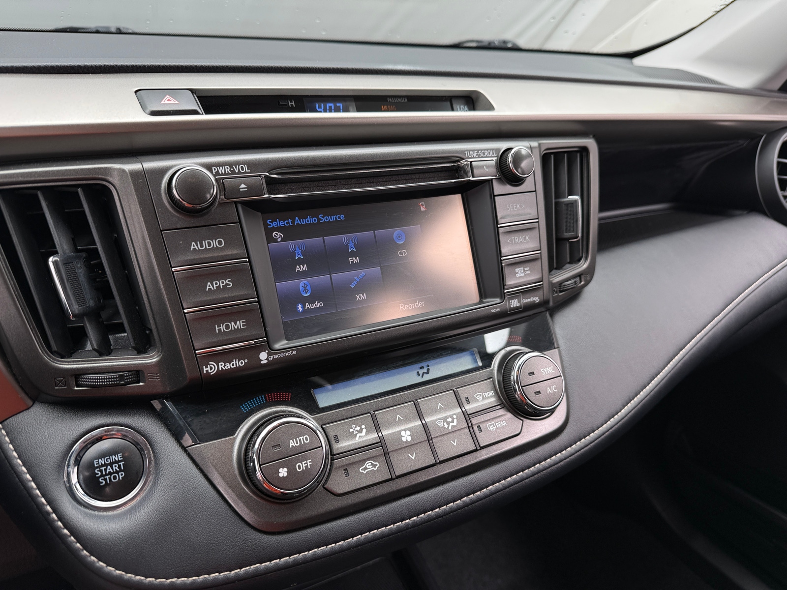 Thumbnail: 2015 Toyota RAV4 - 3