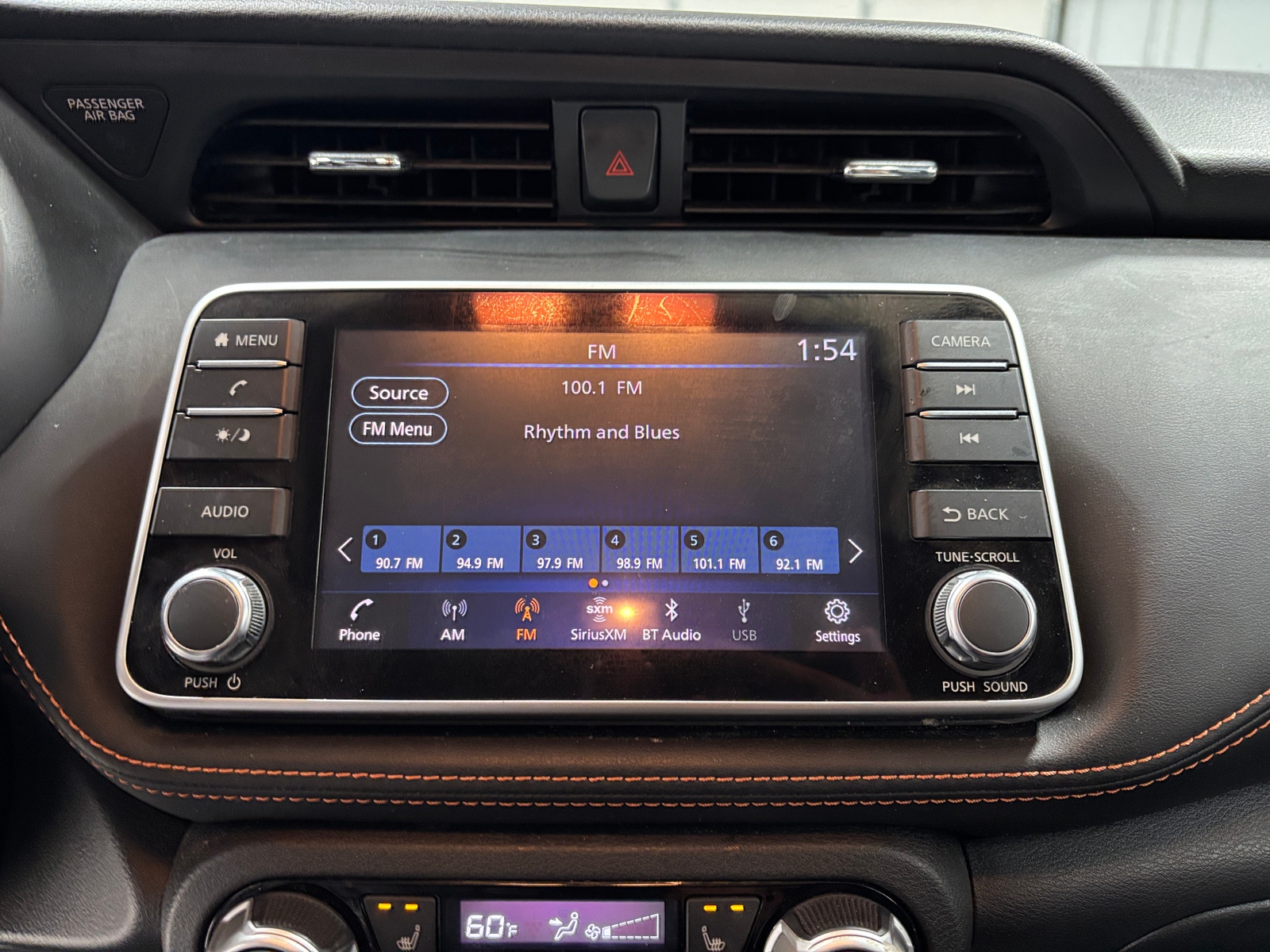 Thumbnail: 2020 Nissan Kicks - 3