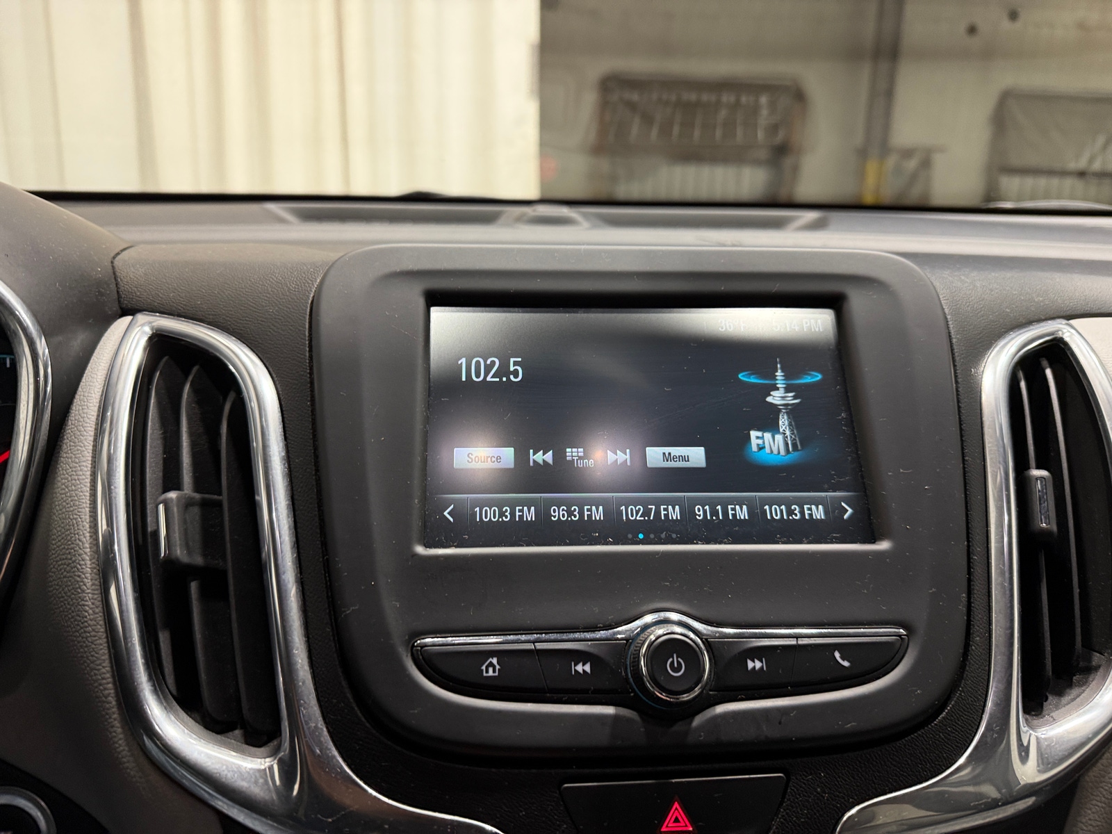 Thumbnail: 2018 Chevrolet Equinox - 4