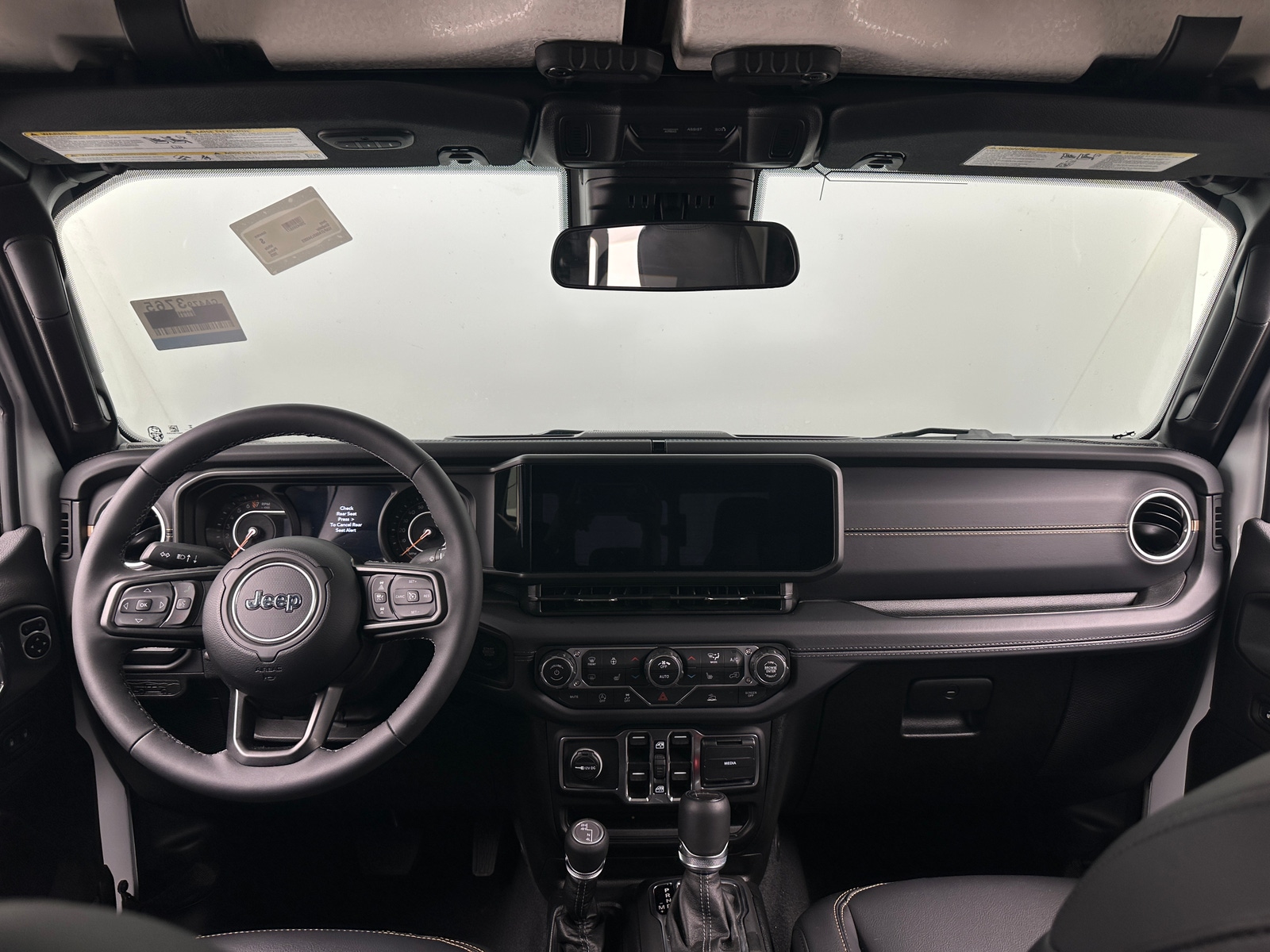 Thumbnail: 2025 Jeep Gladiator - 2