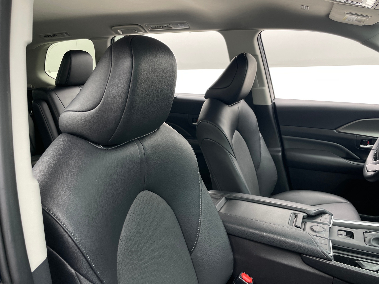 Thumbnail: 2025 Toyota Grand Highlander - 2