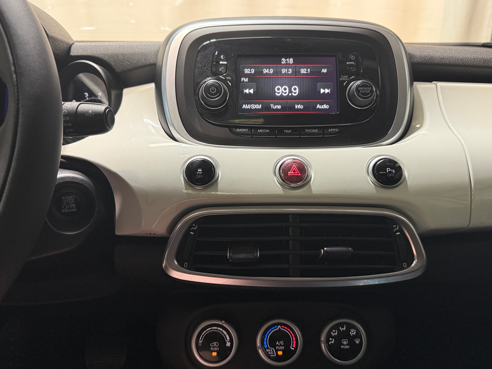 Thumbnail: 2017 Fiat 500X - 4