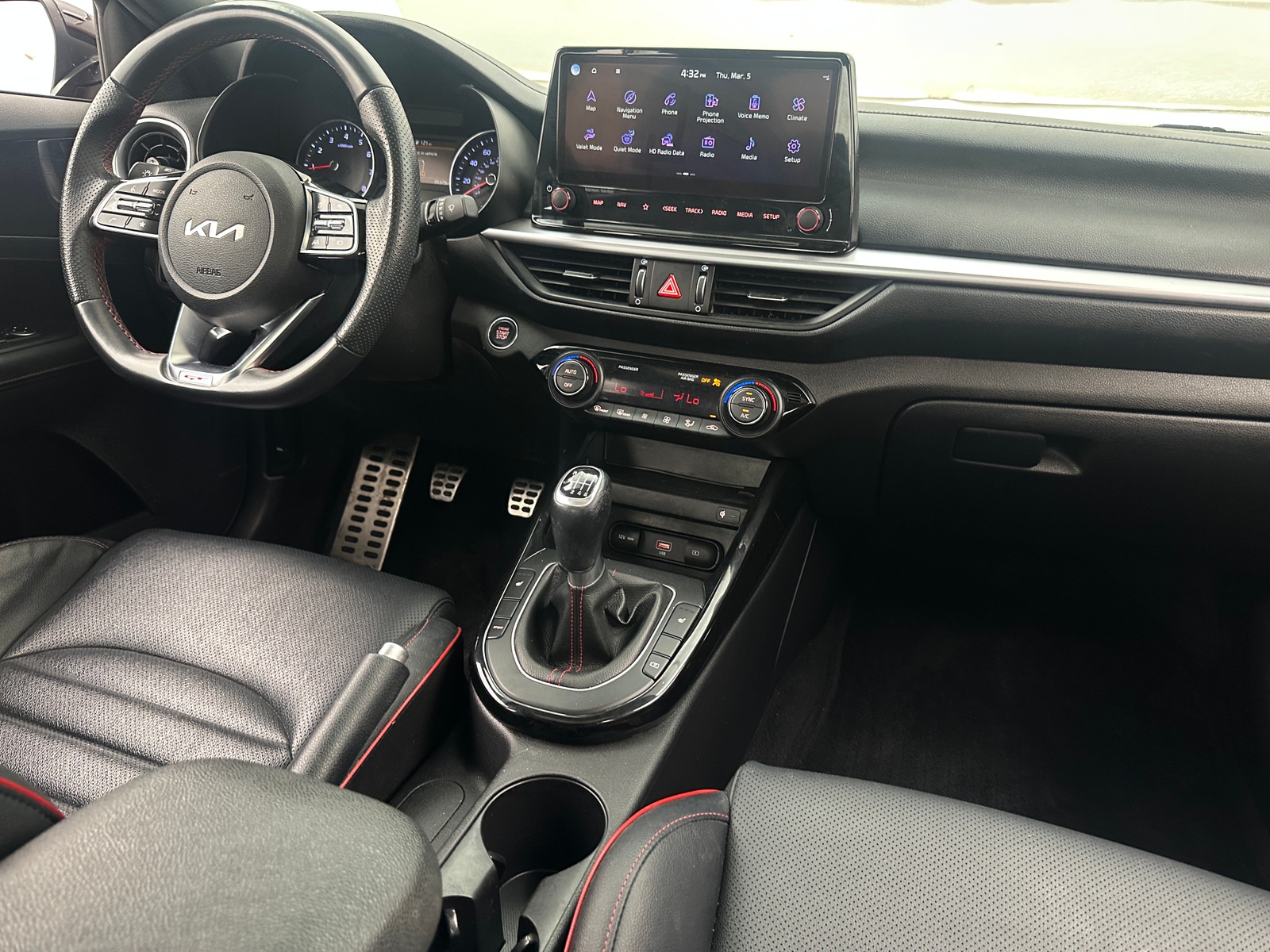 Thumbnail: 2022 Kia Forte - 2