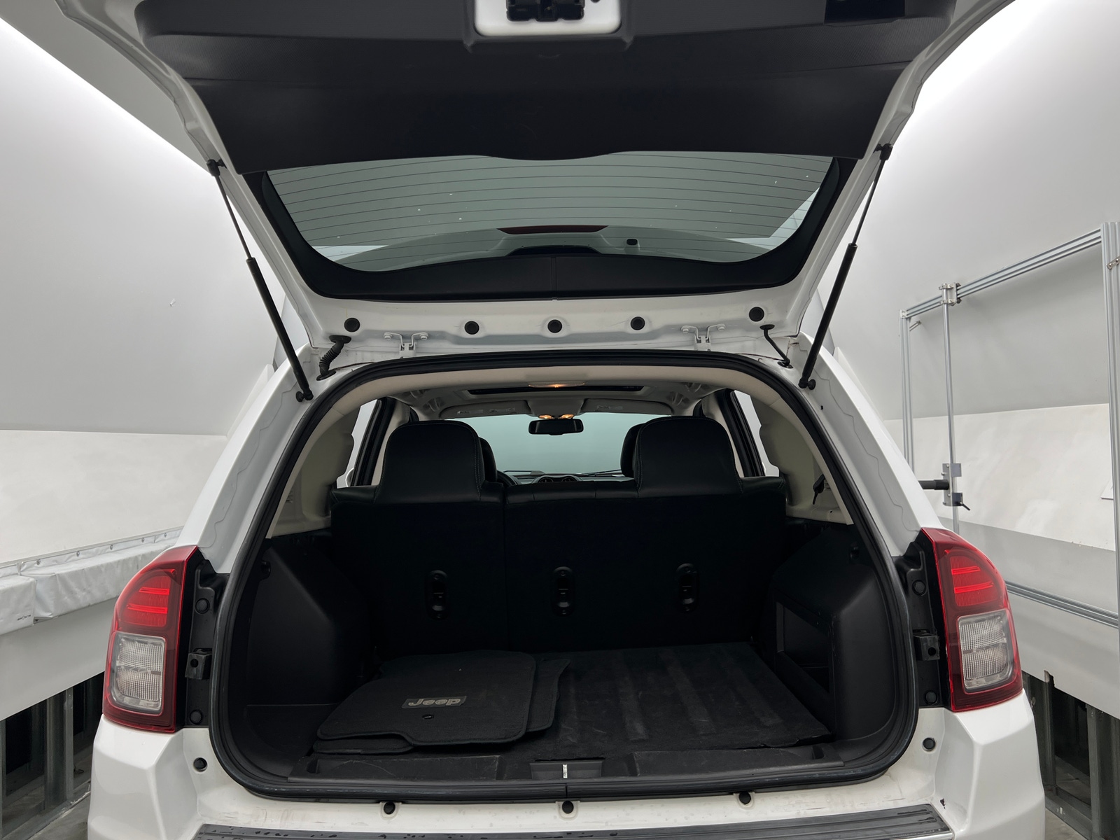 Thumbnail: 2014 Jeep Compass - 7