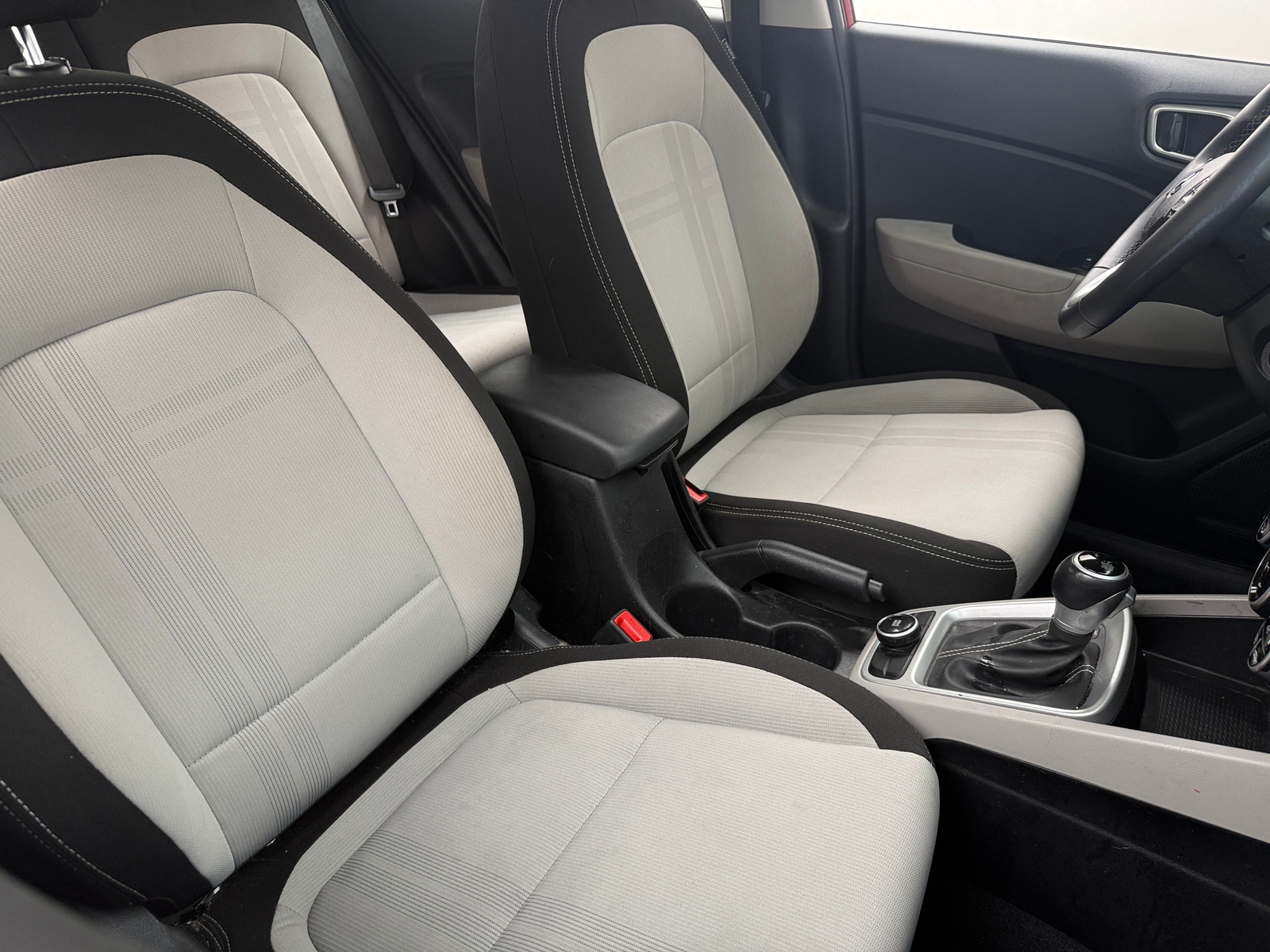 Thumbnail: 2023 Hyundai Venue - 2