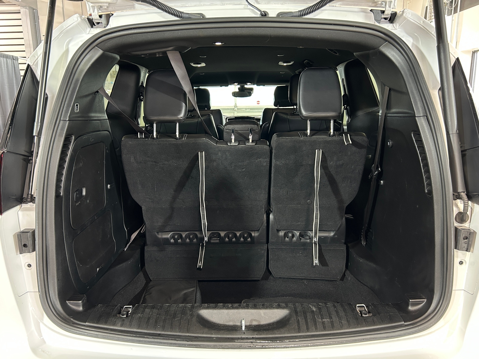 Thumbnail: 2024 Chrysler Pacifica - 6