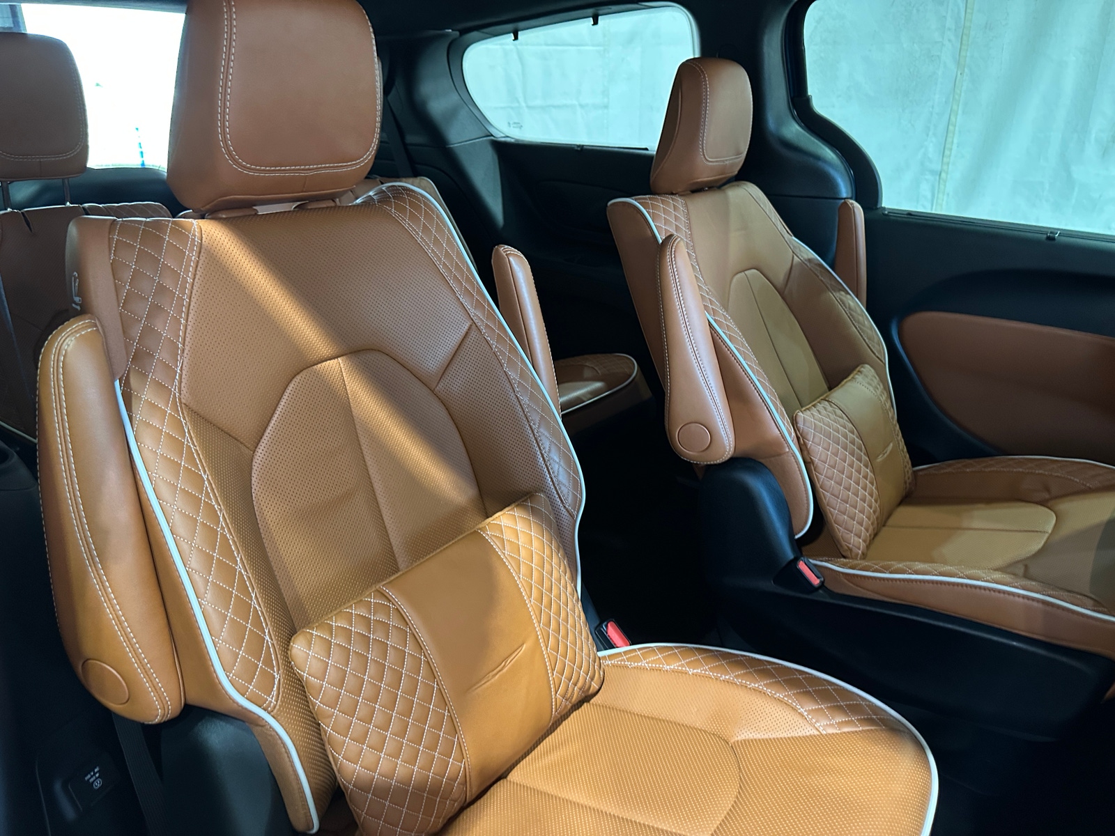 Thumbnail: 2025 Chrysler Pacifica - 5