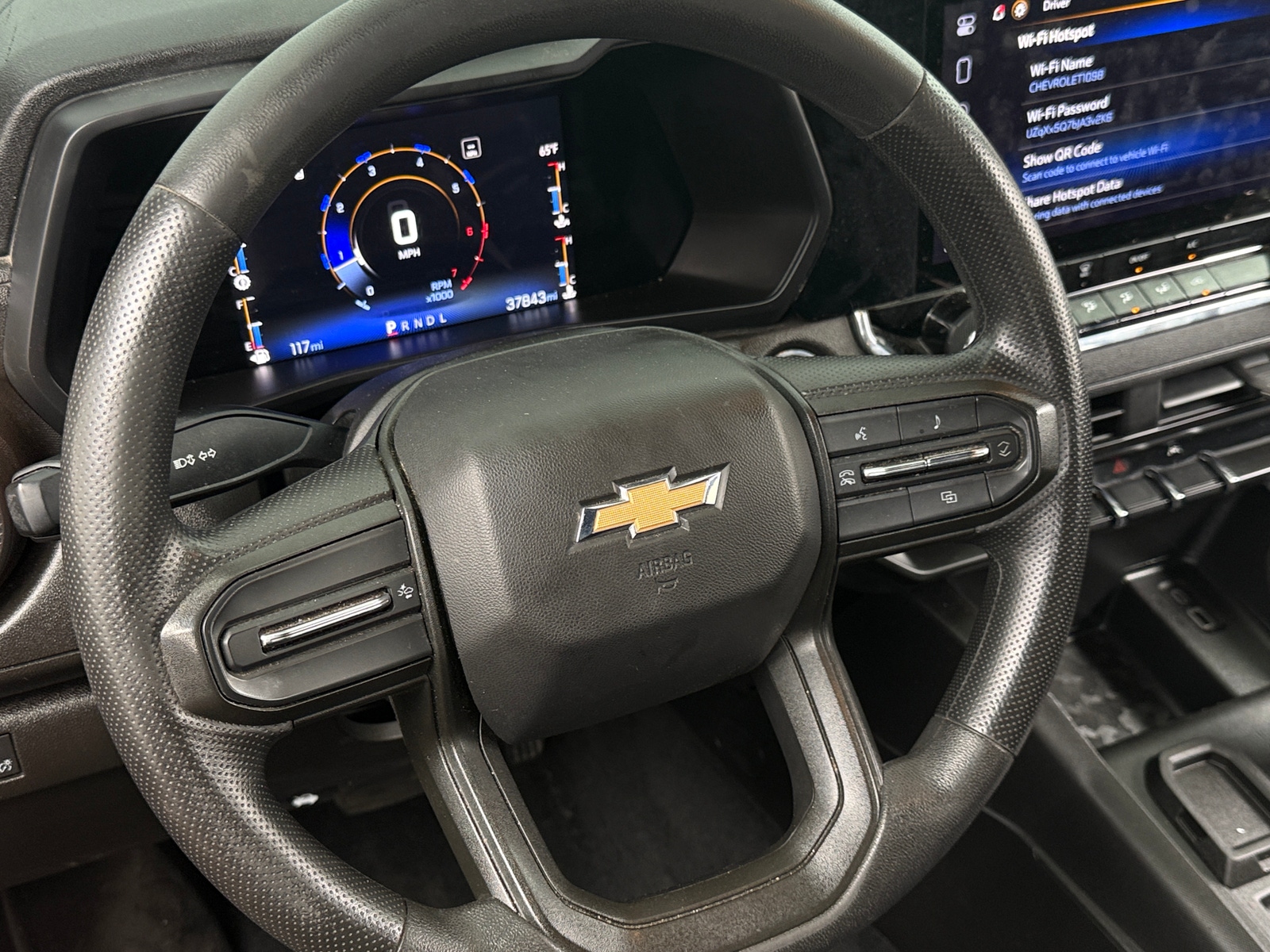 Thumbnail: 2023 Chevrolet Colorado - 5