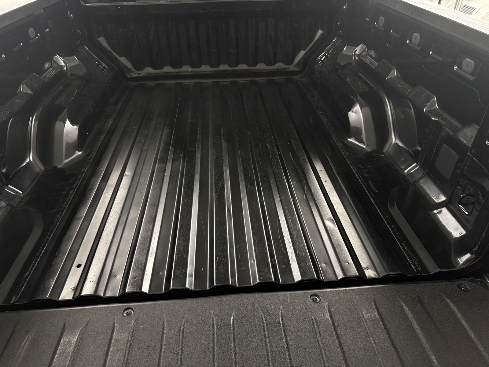 Thumbnail: 2023 Chevrolet Colorado - 7