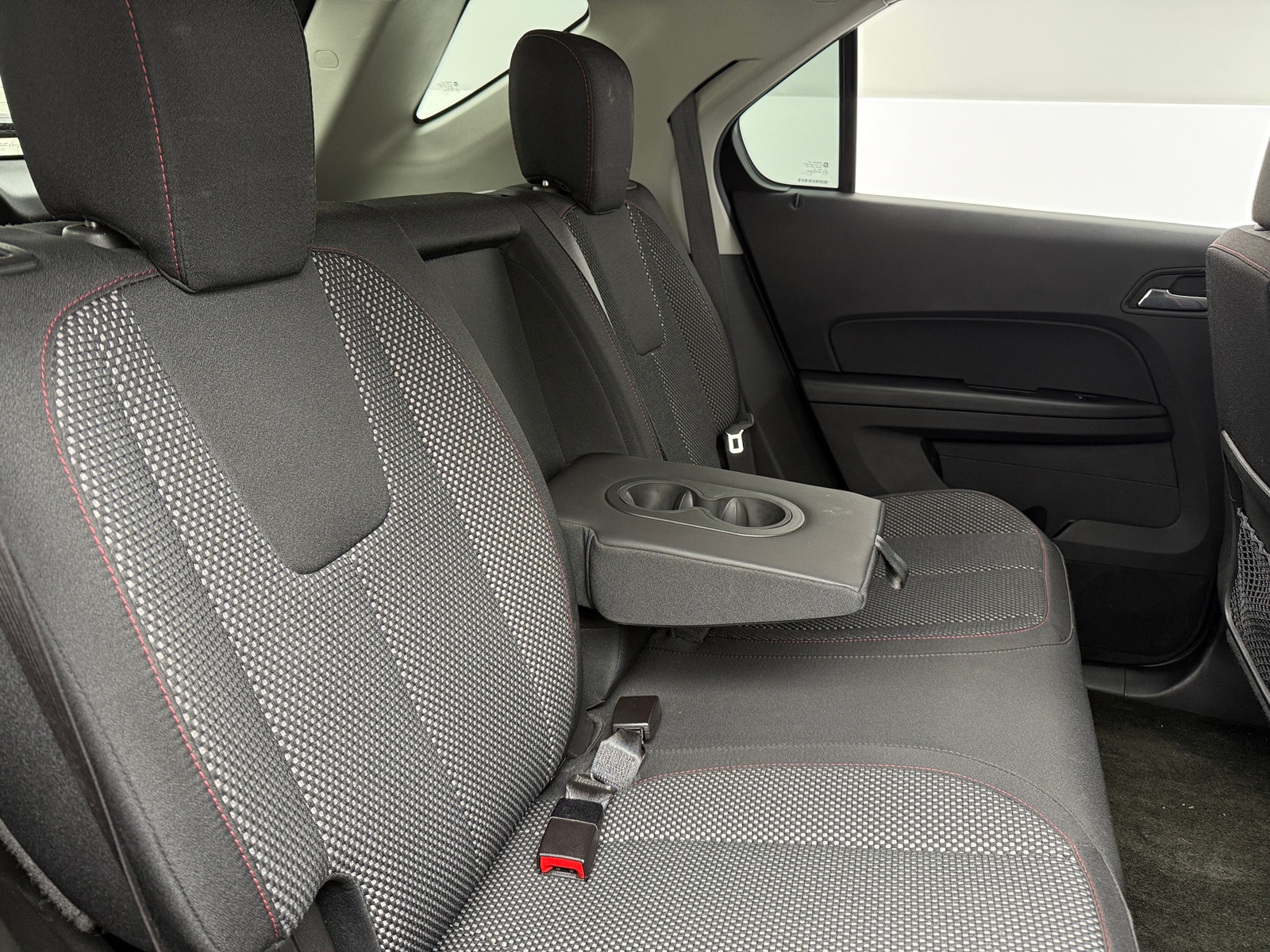 Thumbnail: 2017 Chevrolet Equinox - 6