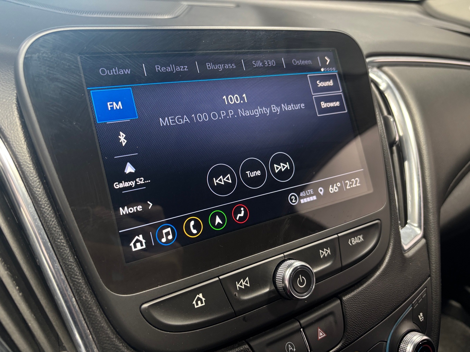 Thumbnail: 2024 Chevrolet Malibu - 3