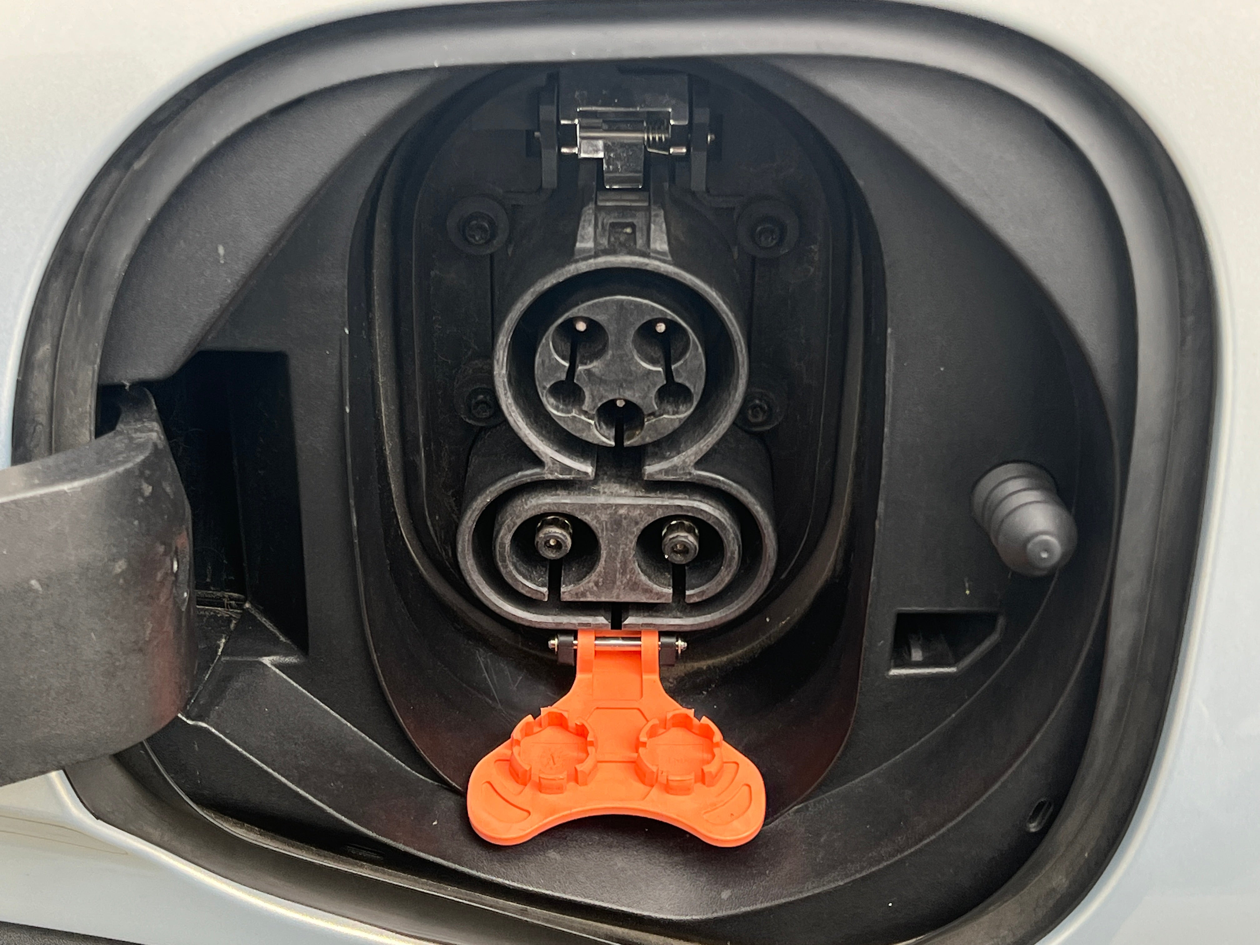 Used 2023 Chevrolet Bolt EUV Premier with VIN 1G1FZ6S09P4111822 for sale in Oak Creek, WI