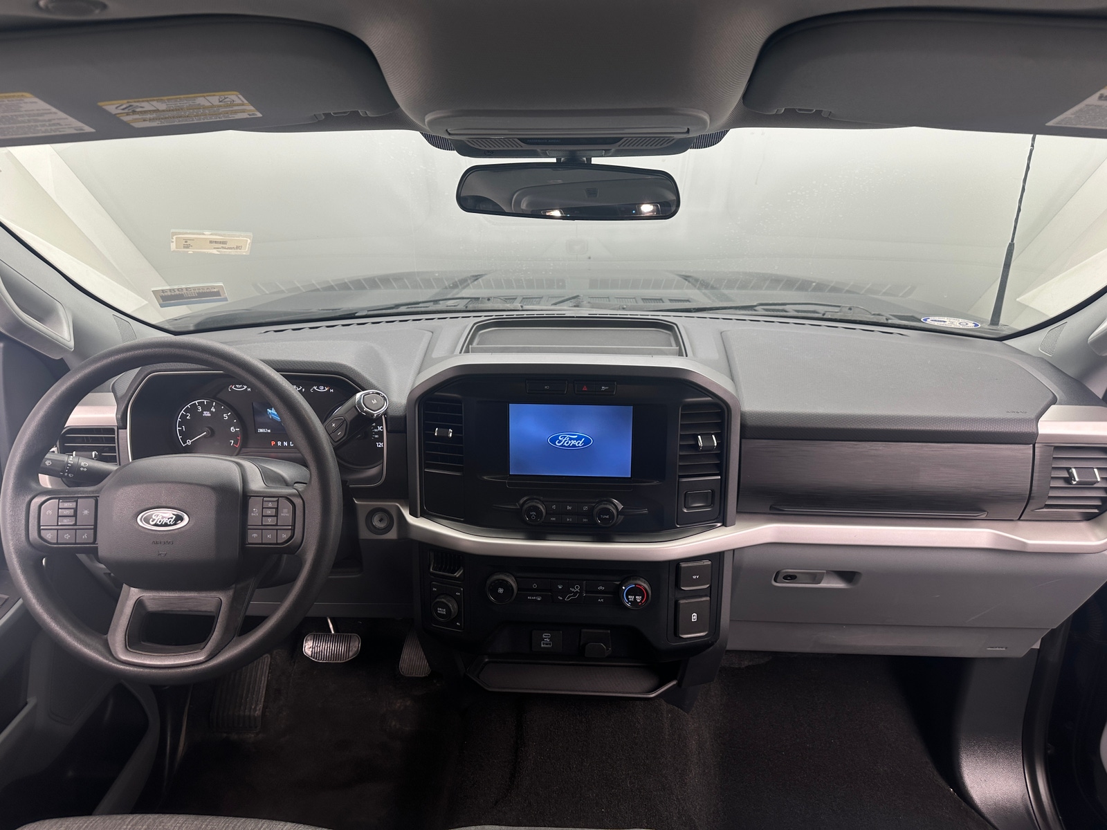 Thumbnail: 2022 Ford Econoline - 3